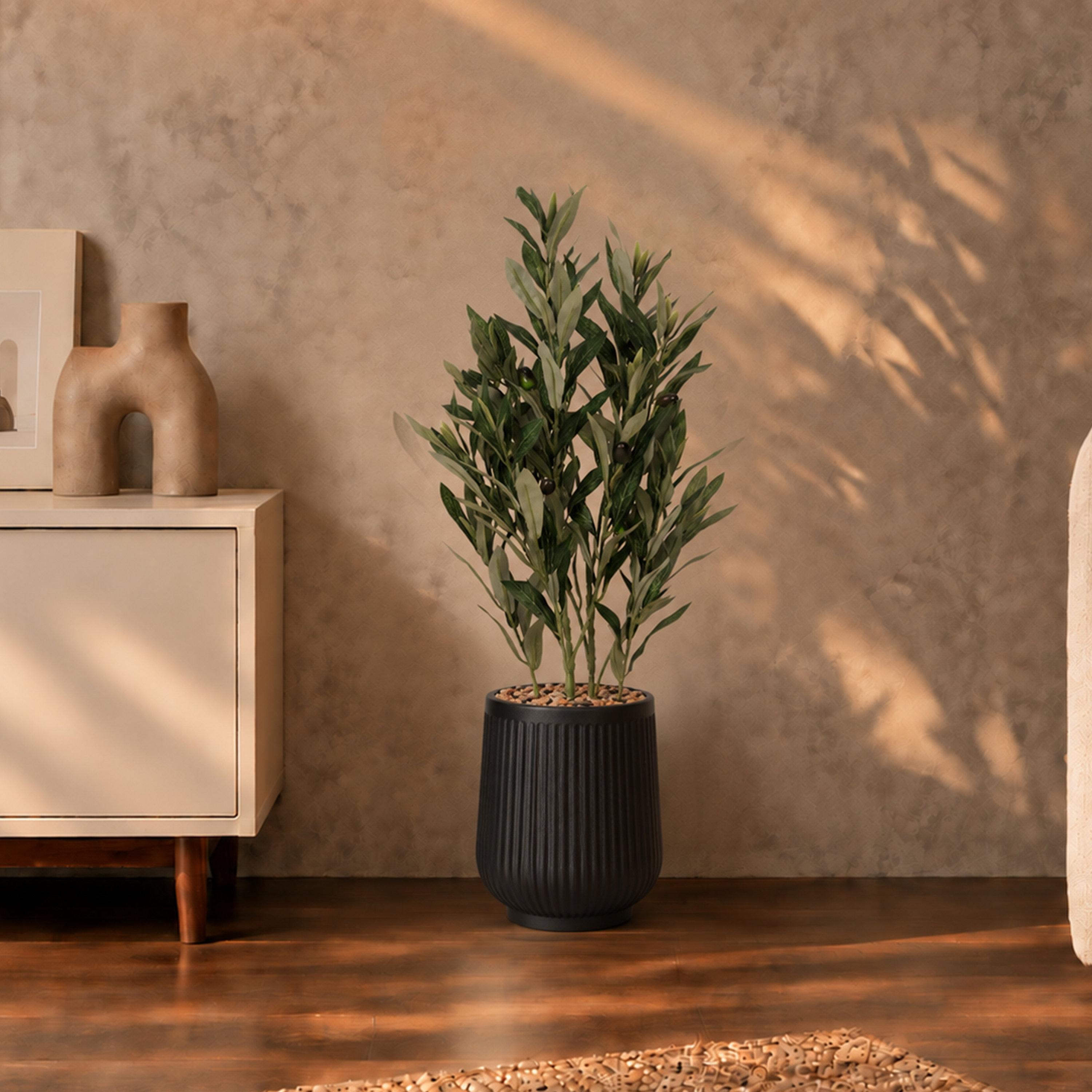 نبتة زيتون صناعية في أصيص من ماريا هومز-household-gardenandoutdoor-artificialflowersandplants-flowers-image-1