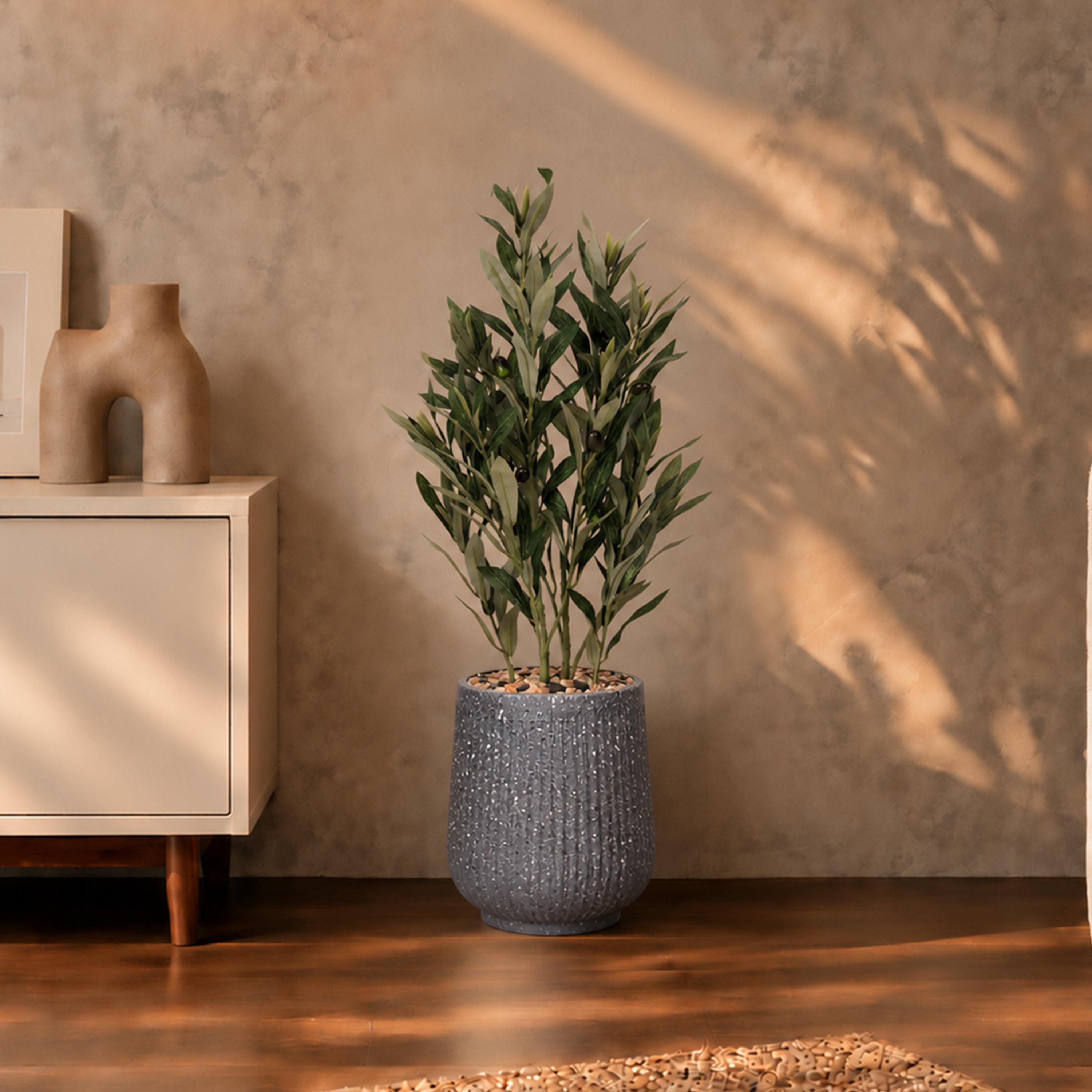 نبتة زيتون صناعية في أصيص من ماريا هومز-household-gardenandoutdoor-artificialflowersandplants-flowers-image-1