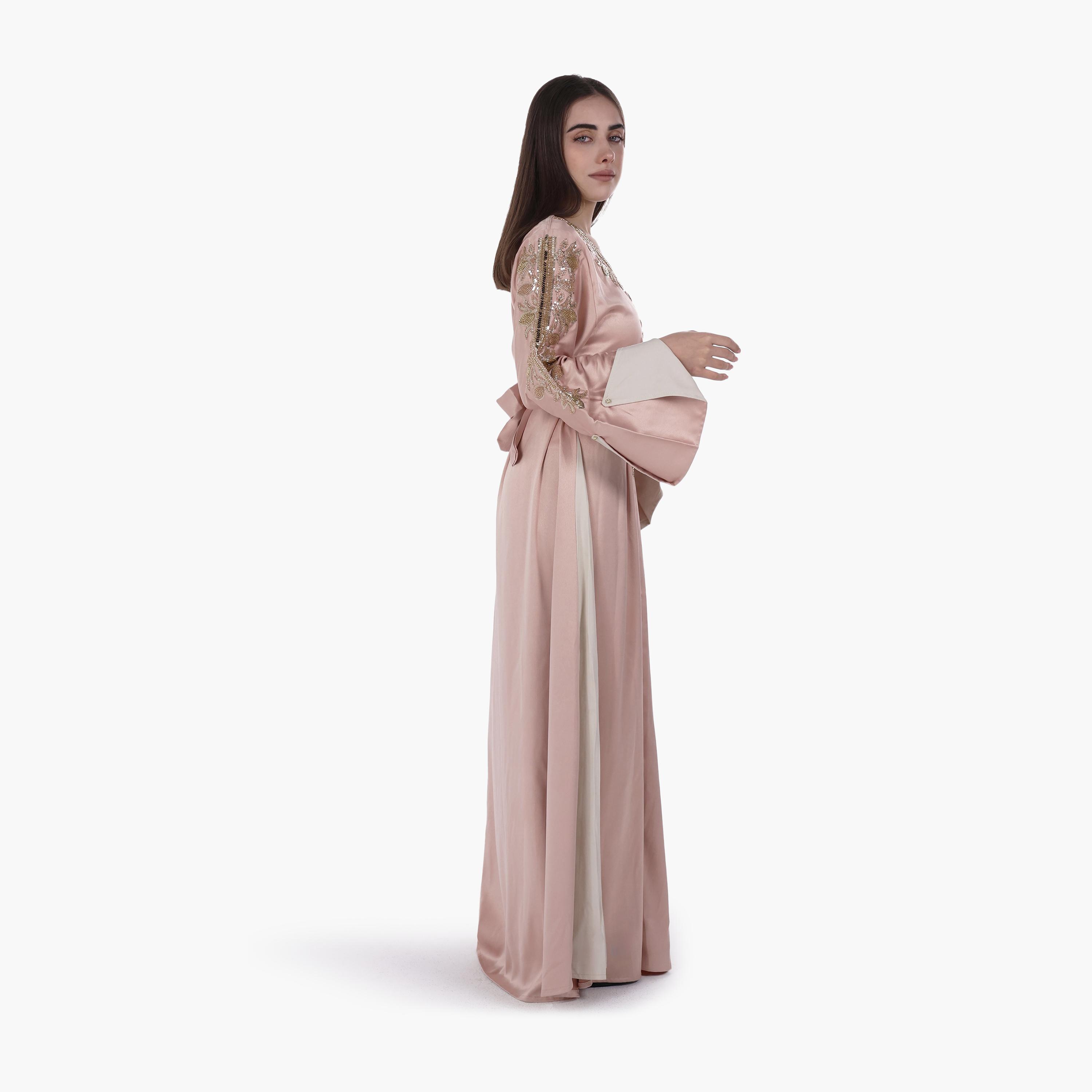 جلابية سهرة نسائية بخرز وأكمام واسعة وحزام قماش ساتان من البنت الشرقية-women-arabicclothing-jalabiyas-image-3