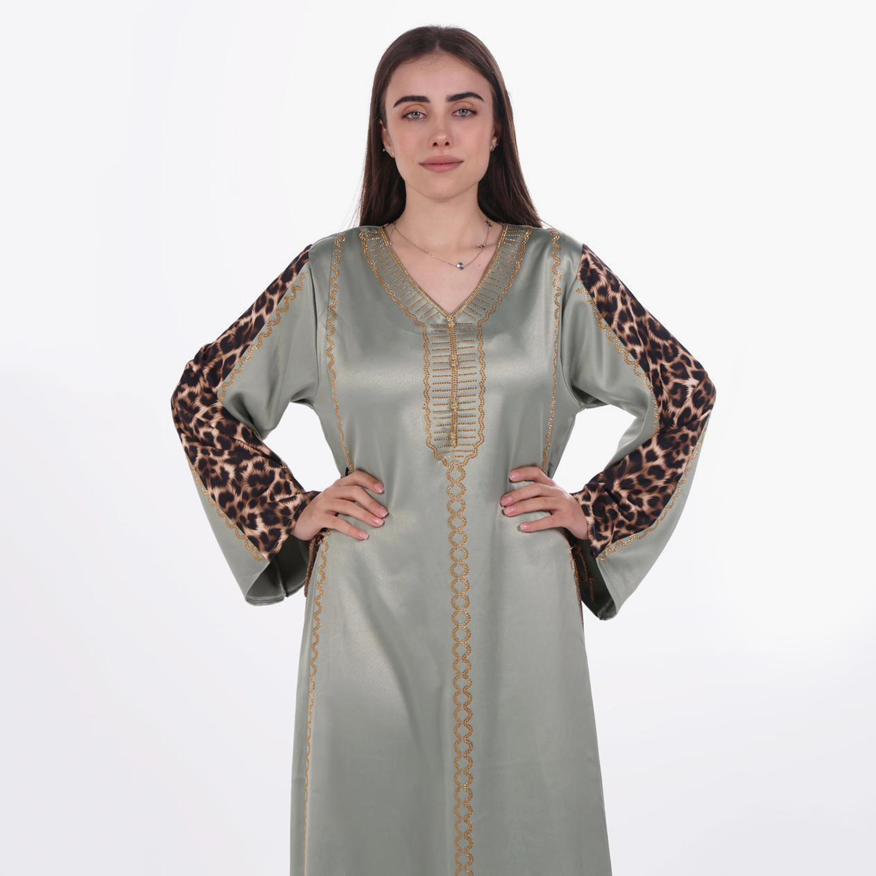 جلابية سهرة نسائية بأكمام بنقشة حيوانية وفصوص قماش ساتان من البنت الشرقية-women-arabicclothing-jalabiyas-image-2