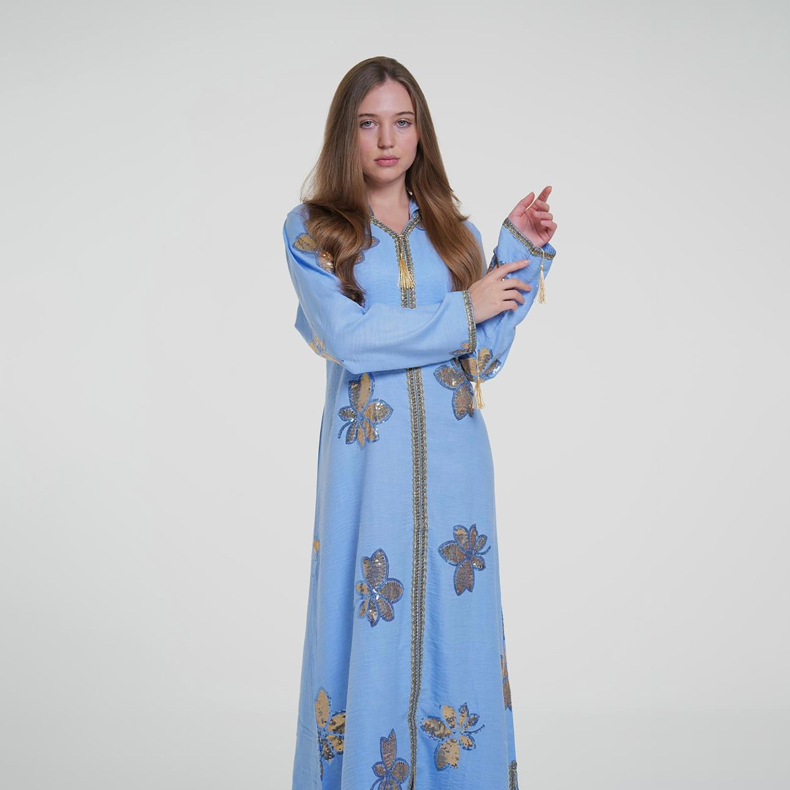 جلابية سهرة كتان بغطاء رأس (كابيشون) وتطريز زهور من الترتر من البنت الشرقية-women-arabicclothing-jalabiyas-image-2