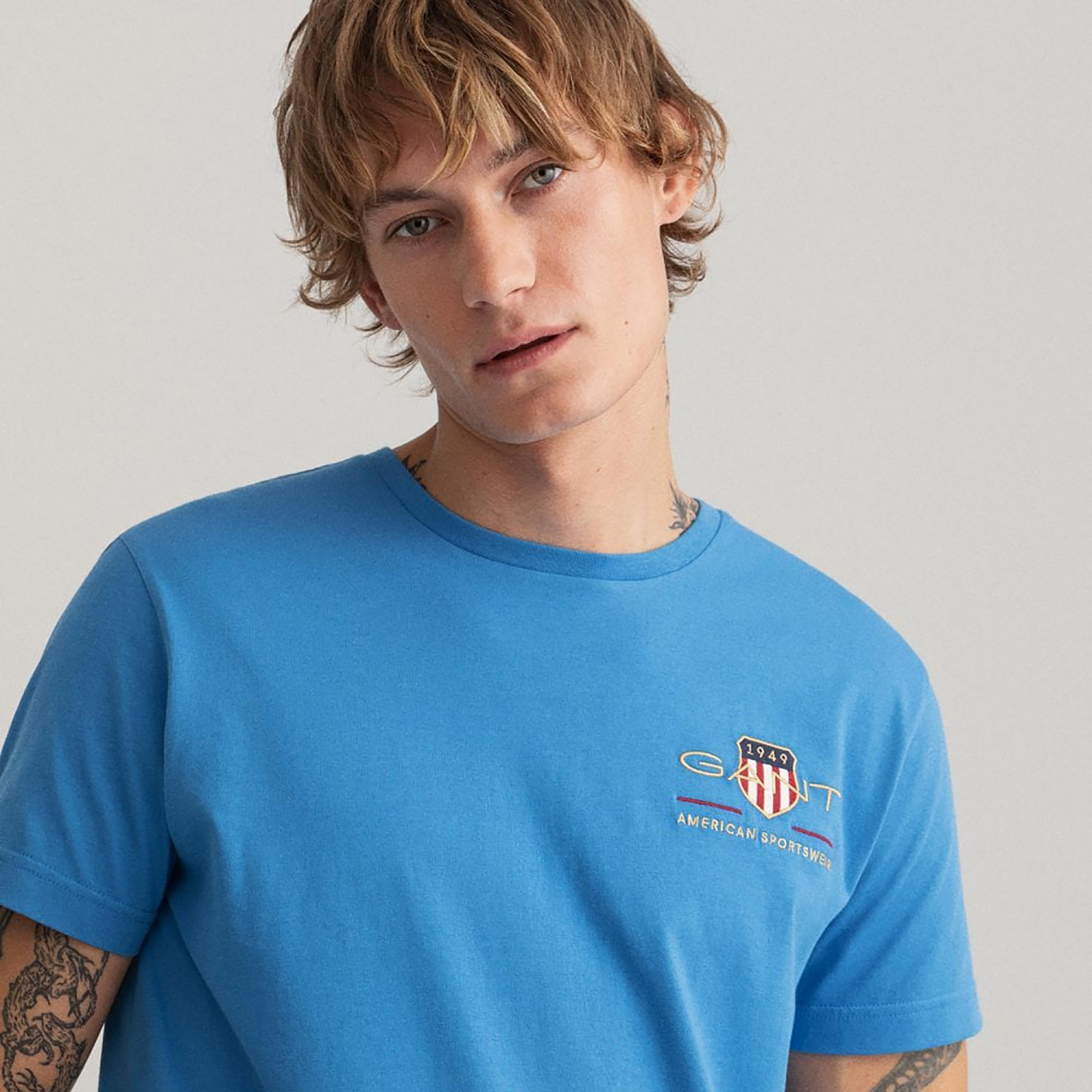 تي-شيرت من جانت لوجو مطرز بأكمام قصيرة ورقبة دائرية-men-clothing-tshirtsandpolos-tshirts-image-3