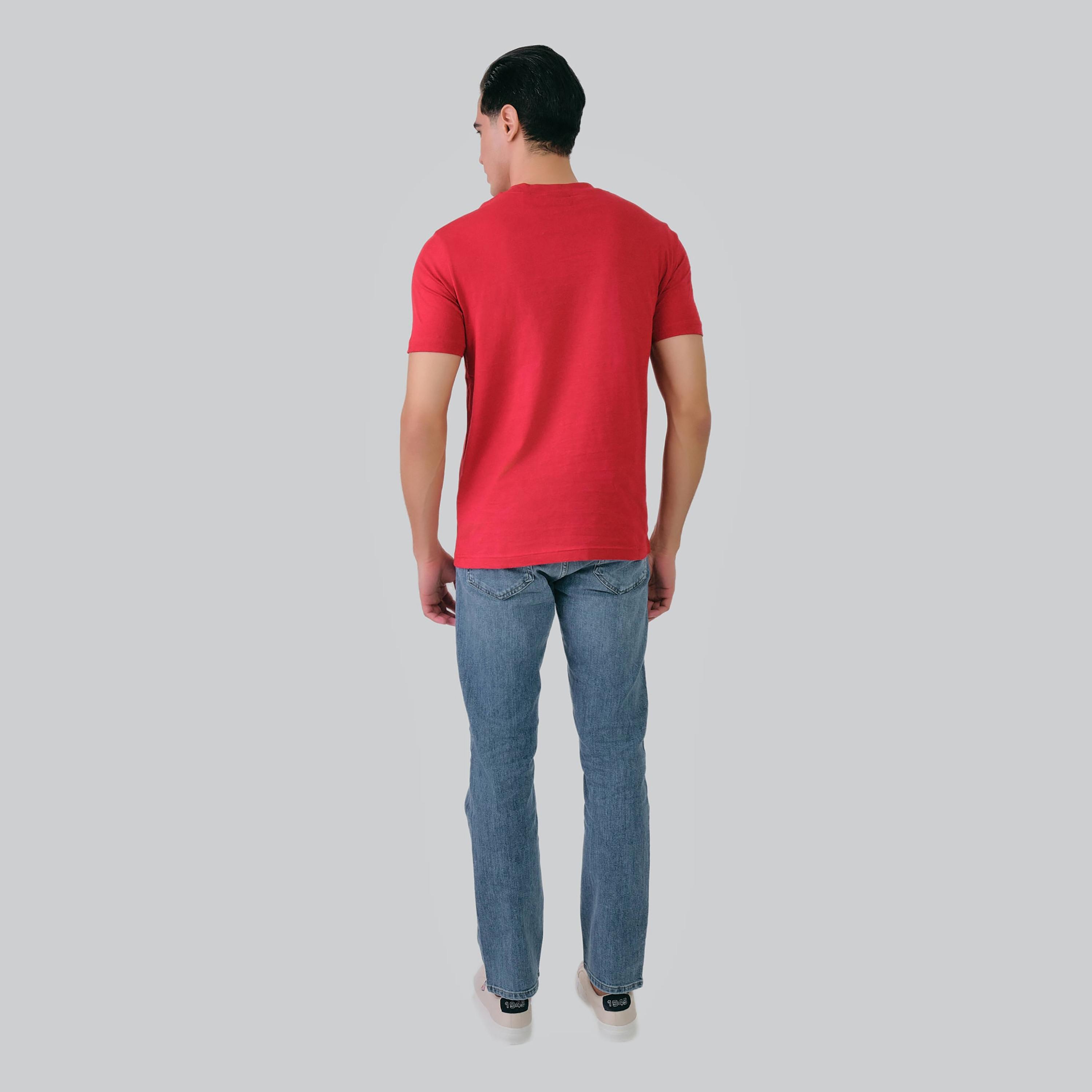 شعار جانت المطرز على الدرع، قميص رجالي بأكمام قصيرة برقبة دائرية-men-clothing-tshirtsandpolos-tshirts-image-10