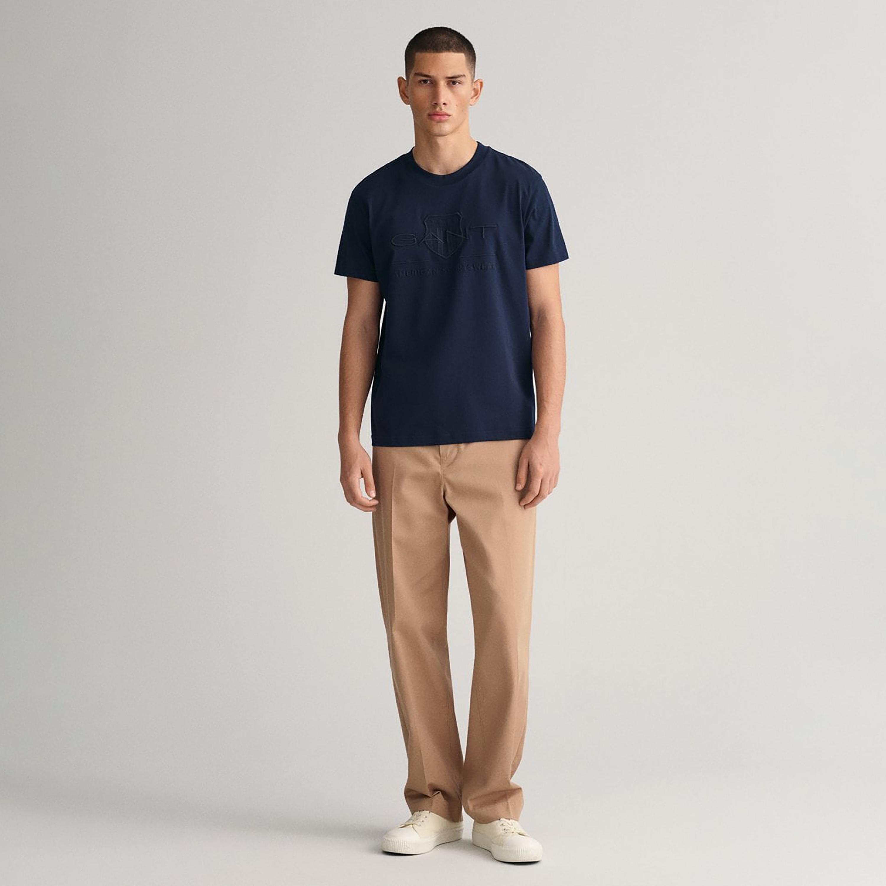 تيشيرت رجالي بياقة دائرية وأكمام قصيرة وشعار مطرز من جانت.-men-clothing-tshirtsandpolos-tshirts-image-2