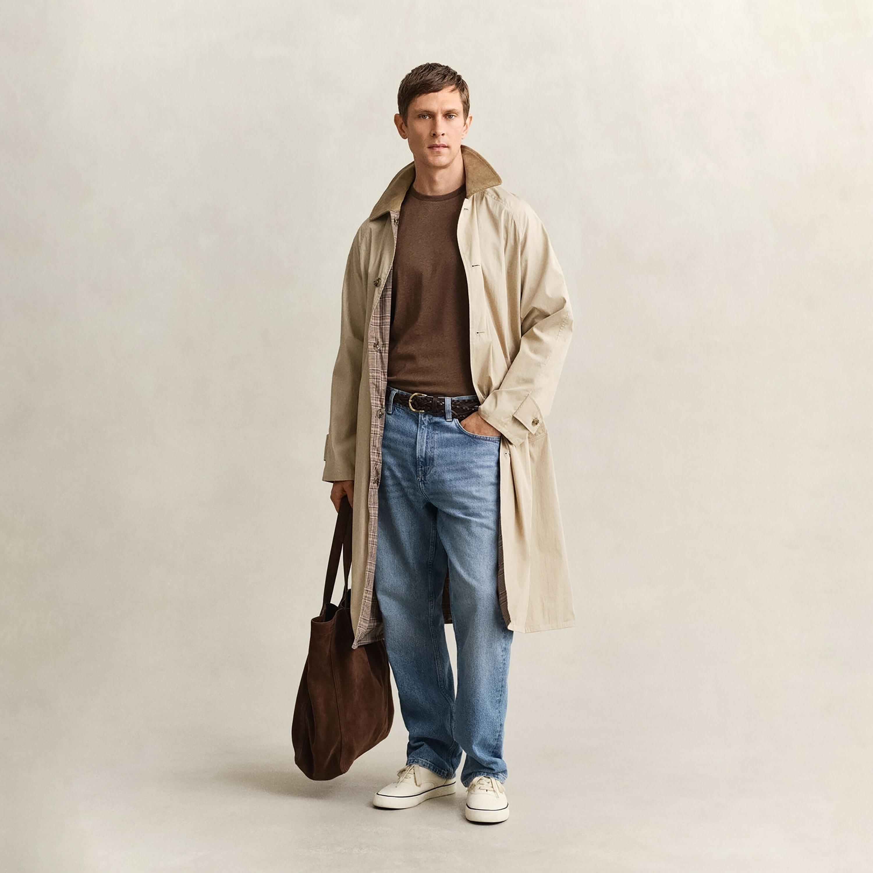 تيشيرت بياقة ضيقة وأكمام قصيرة وشعار من جانت-men-clothing-tshirtsandpolos-tshirts-image-2