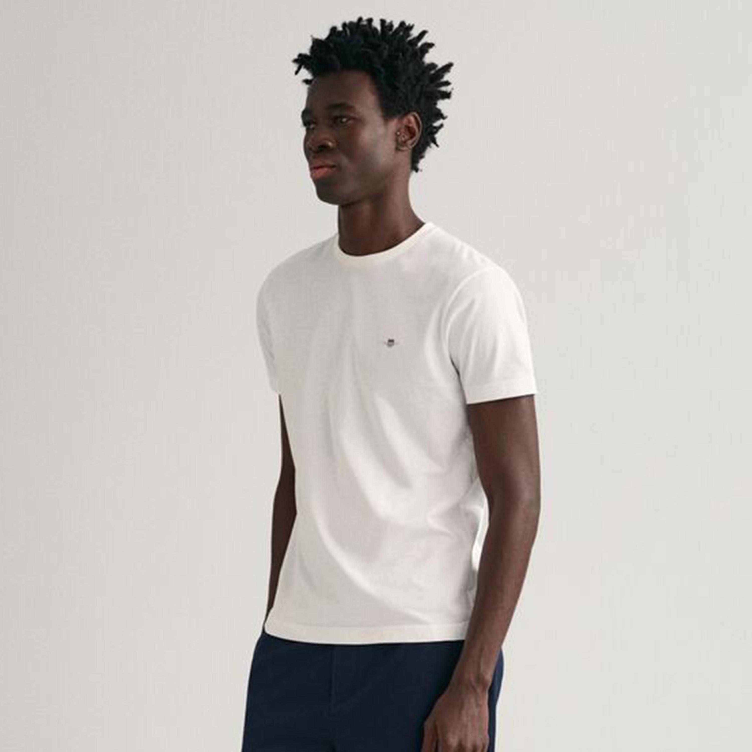 تيشيرت رجالي بياقة دائرية وأكمام قصيرة وسادة من جانت.-men-clothing-tshirtsandpolos-tshirts-image-1