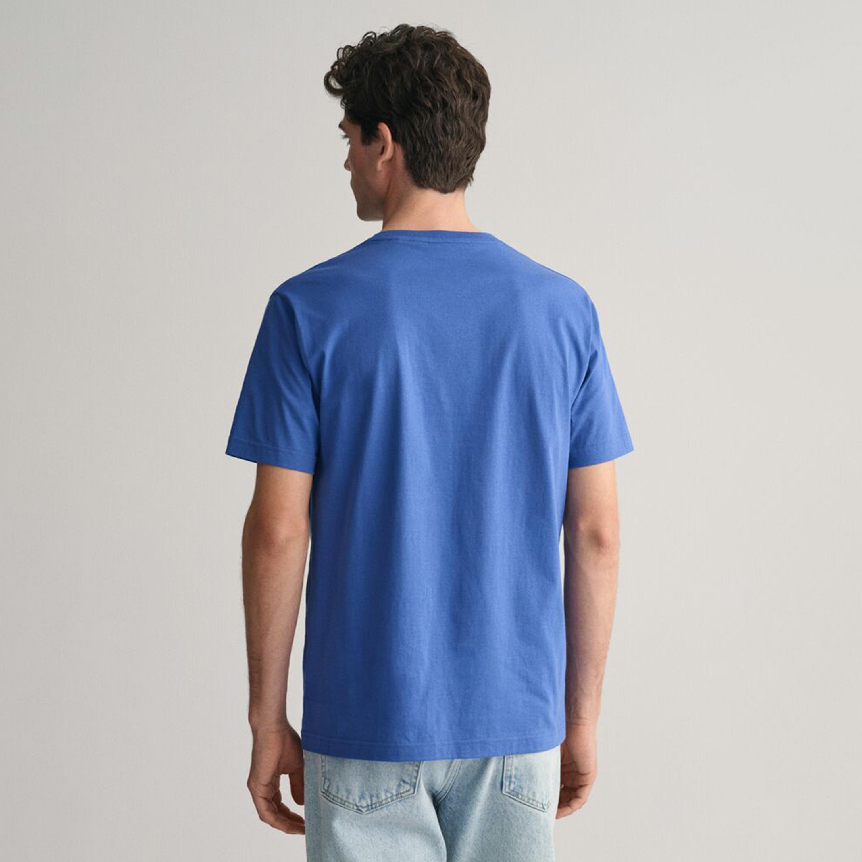 تيشيرت رجالي بياقة دائرية وأكمام قصيرة وطبعة جرافيك من جانت.-men-clothing-tshirtsandpolos-tshirts-image-4
