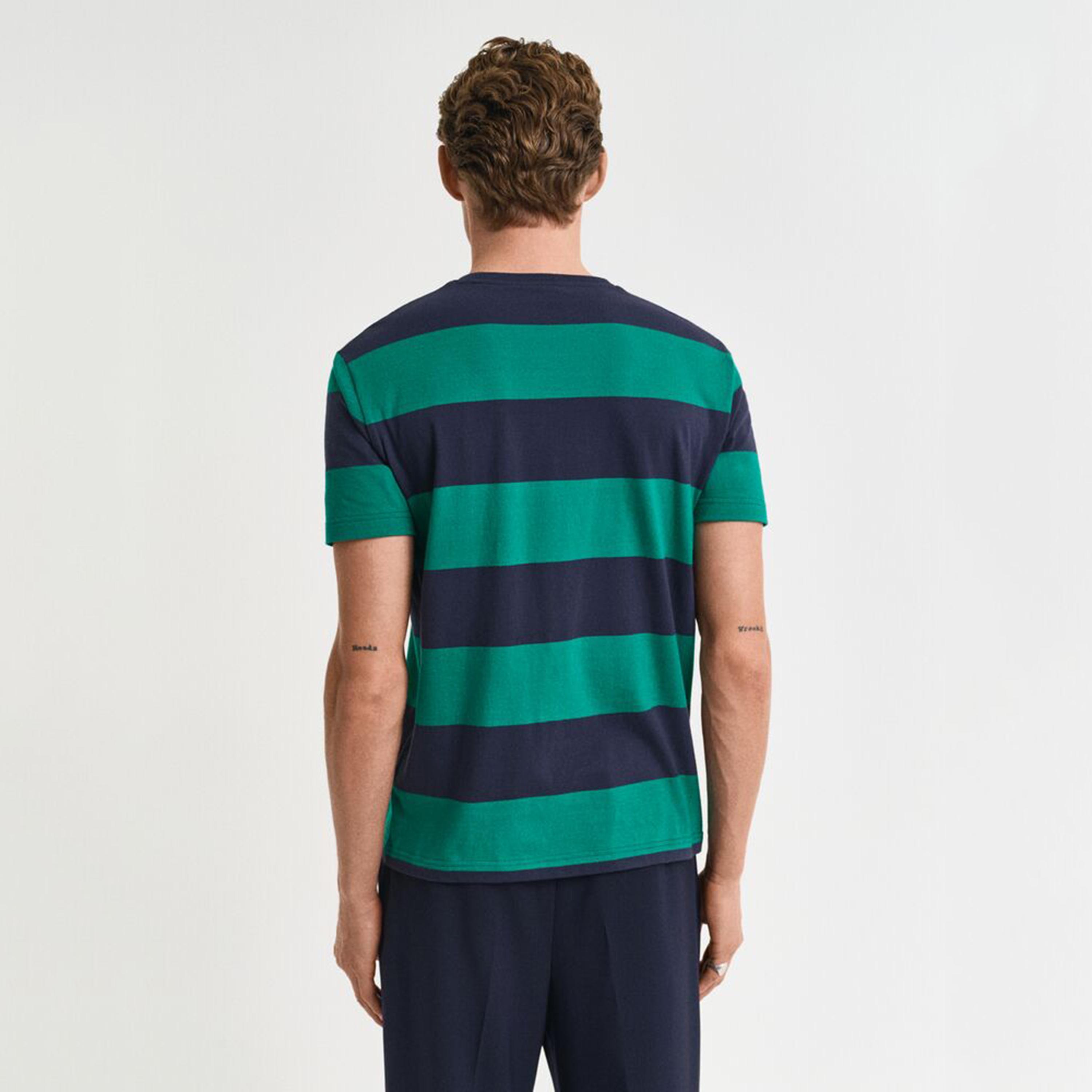 تيشيرت رجالي بياقة دائرية وأكمام قصيرة ومخطط من جانت.-men-clothing-tshirtsandpolos-tshirts-image-4