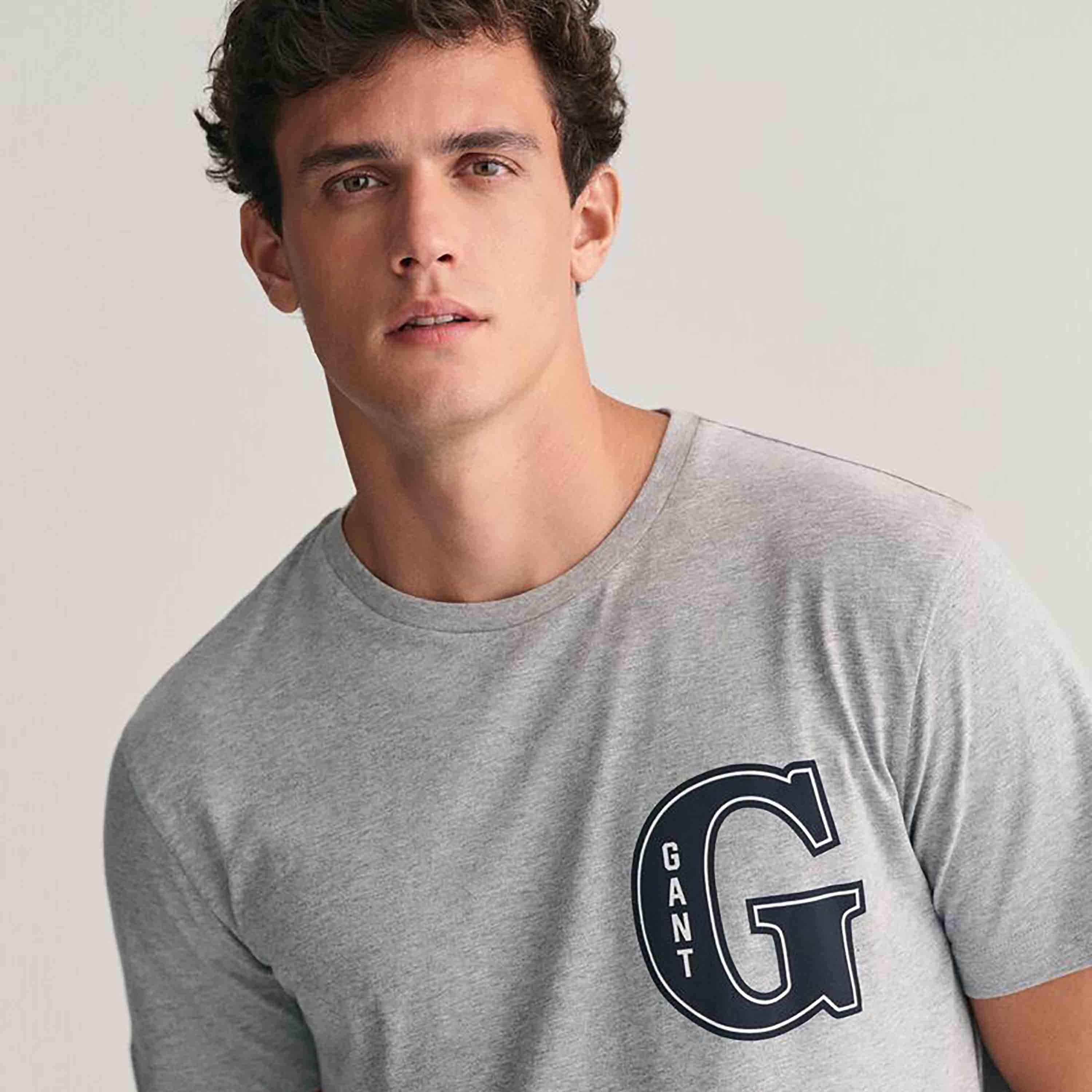 تي شيرت رجالي بأكمام قصيرة ورقبة مستديرة وطبعة نص Gant-men-clothing-tshirtsandpolos-tshirts-image-3