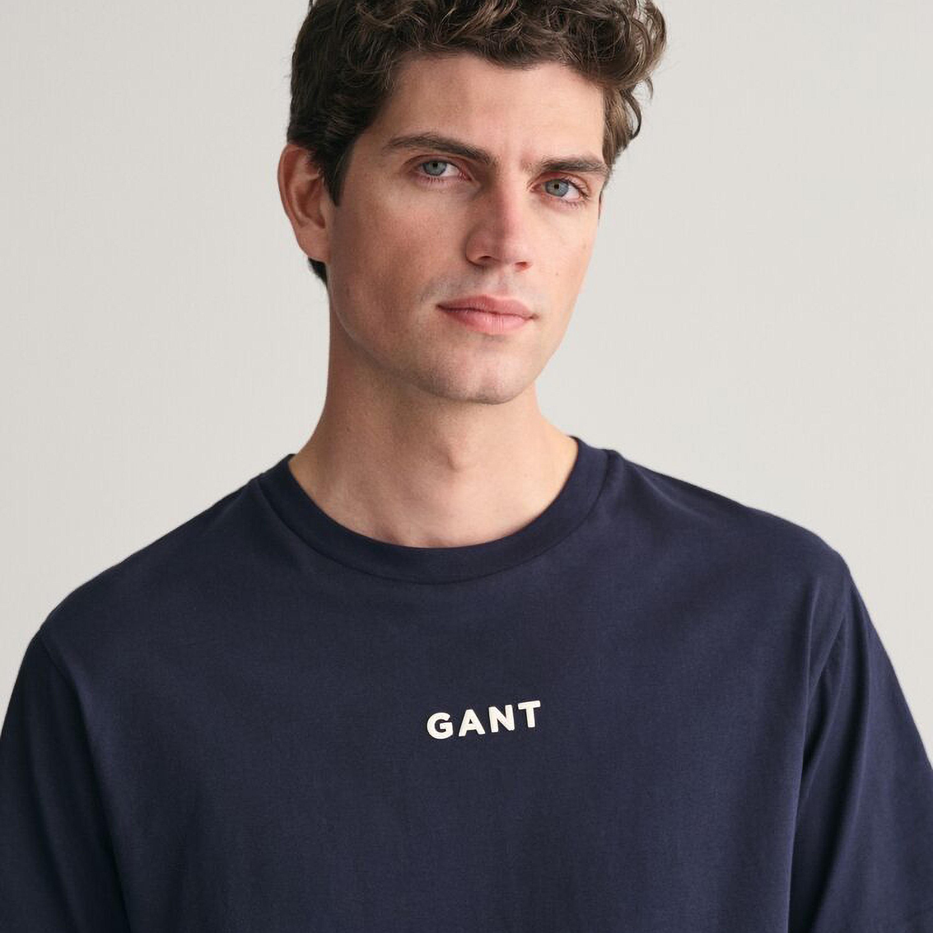 تي شيرت رجالي بأكمام قصيرة ورقبة مستديرة وشعار صغير من Gant-men-clothing-tshirtsandpolos-tshirts-image-8