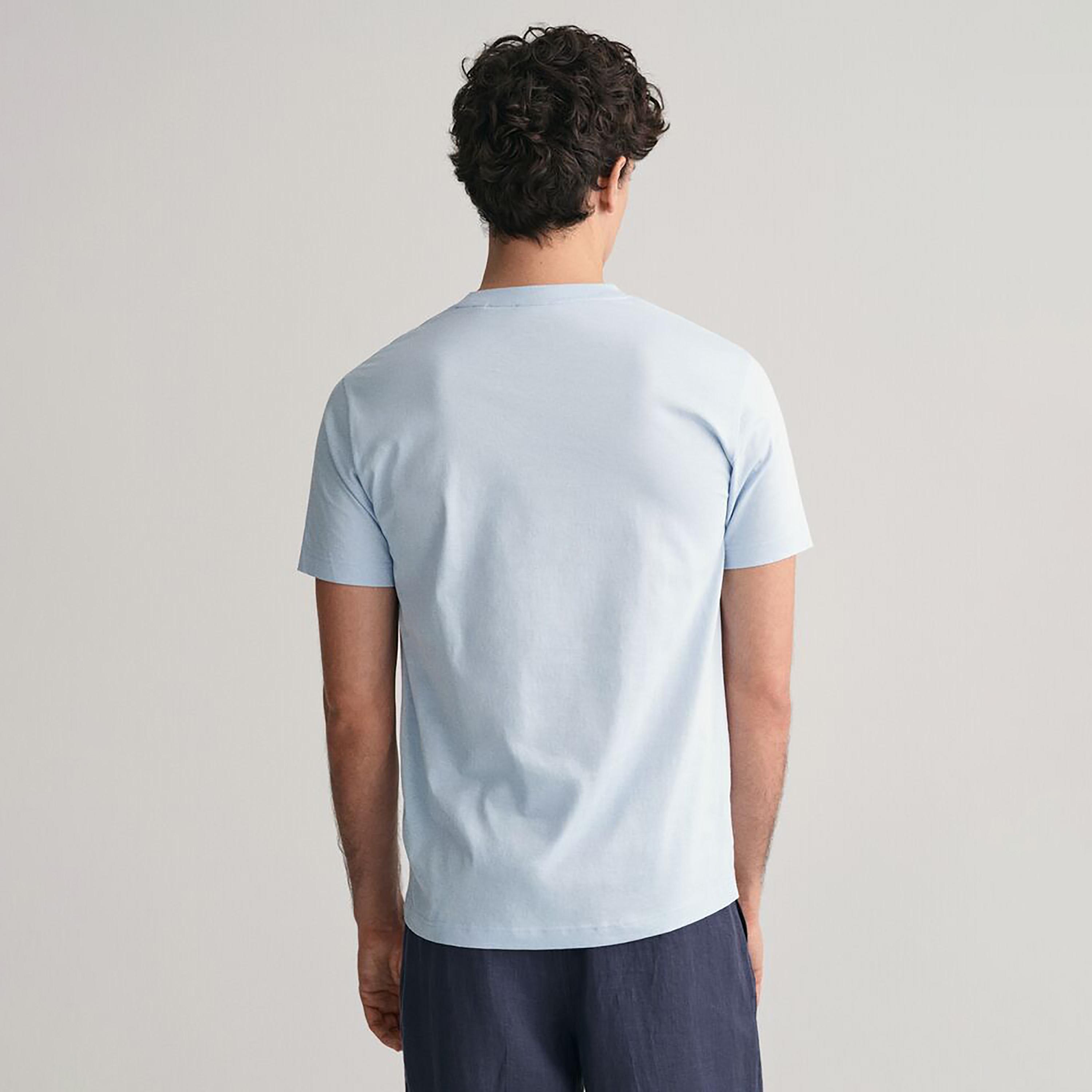 تي شيرت رجالي بأكمام قصيرة ورقبة مستديرة وشعار صغير من Gant-men-clothing-tshirtsandpolos-tshirts-image-14