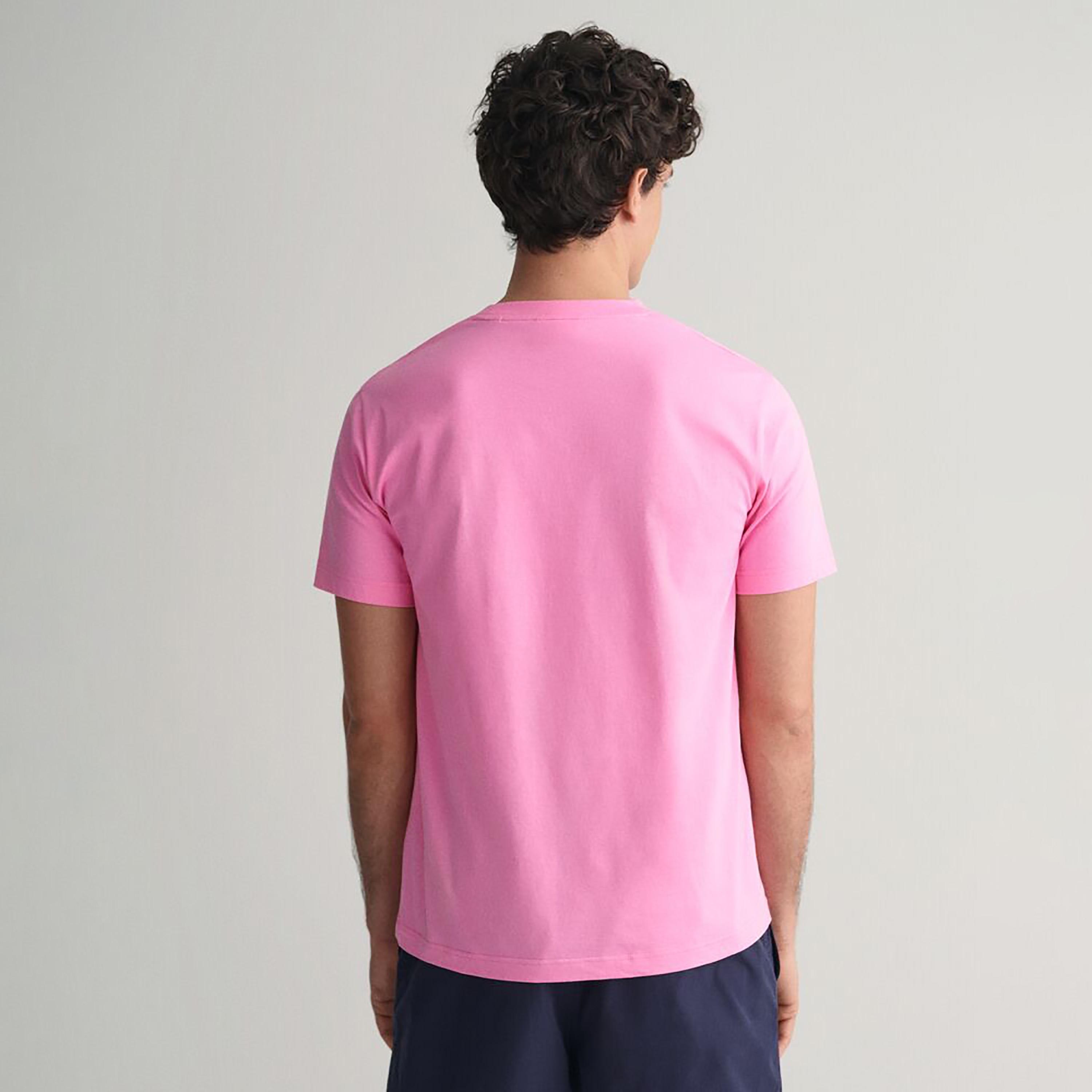 تي شيرت رجالي بأكمام قصيرة ورقبة مستديرة وشعار صغير من Gant-men-clothing-tshirtsandpolos-tshirts-image-19