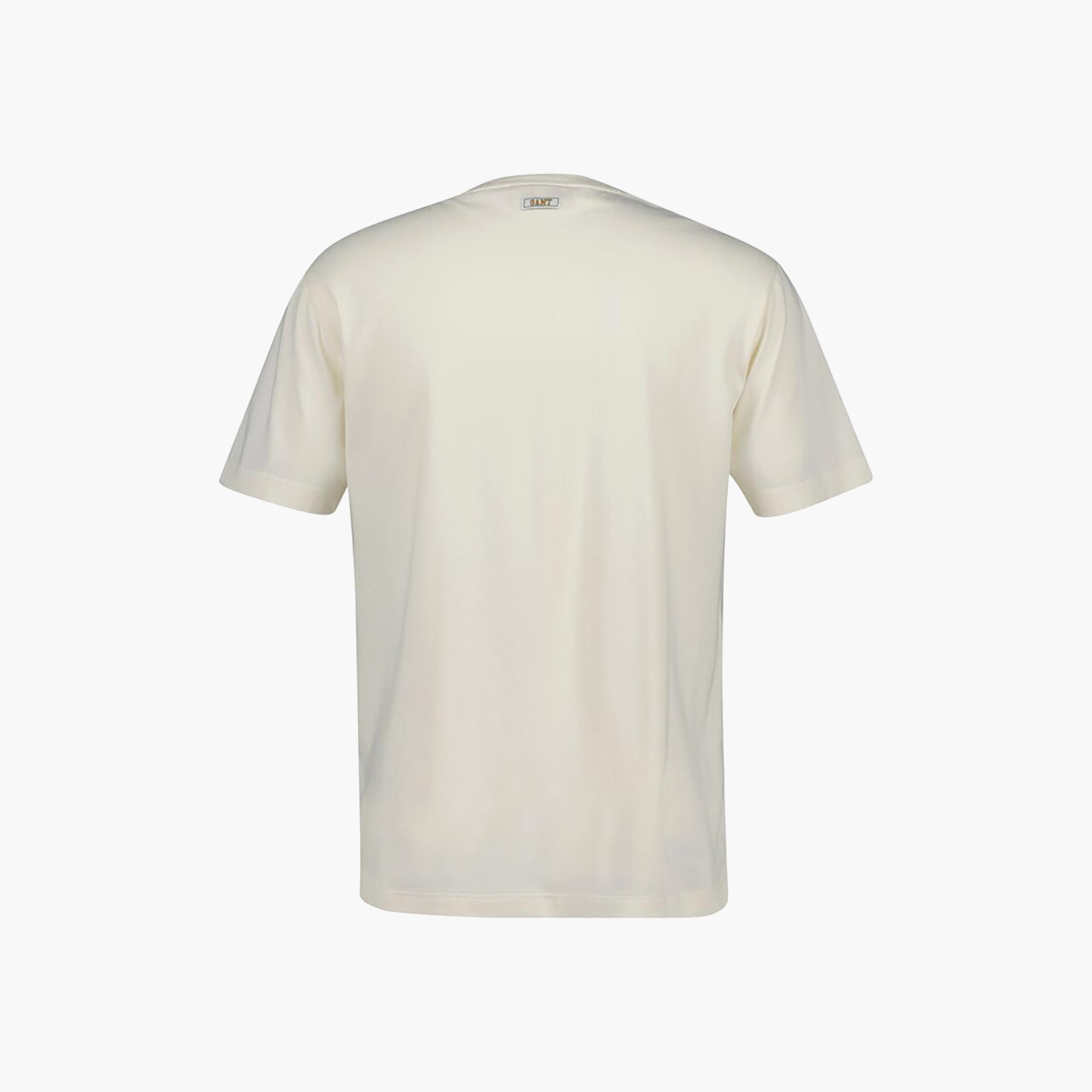 تي شيرت رجالي بأكمام قصيرة وياقة دائرية وطبعة شعار Gant-men-clothing-tshirtsandpolos-tshirts-image-2