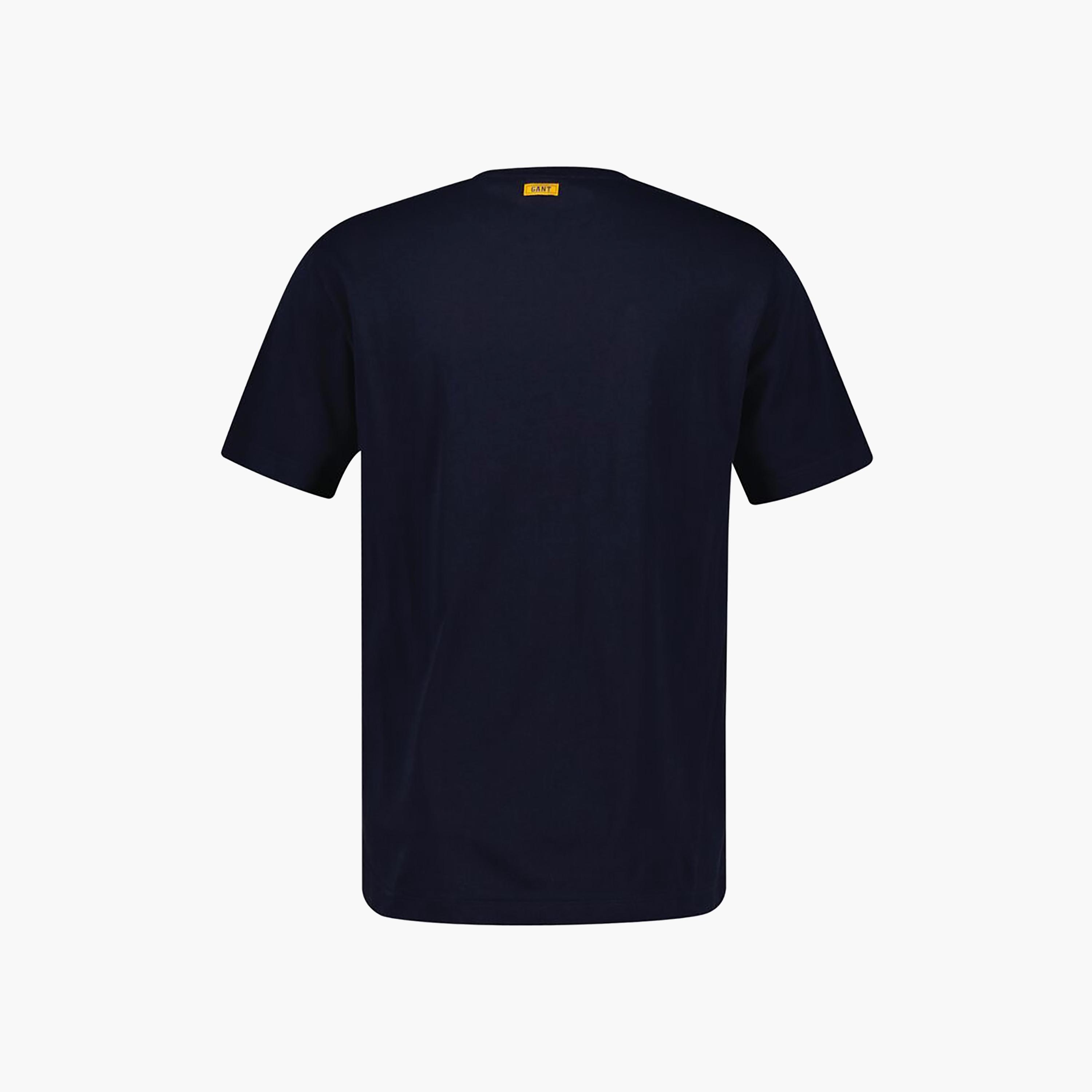 تي شيرت رجالي بأكمام قصيرة وياقة دائرية وطبعة شعار Gant-men-clothing-tshirtsandpolos-tshirts-image-6