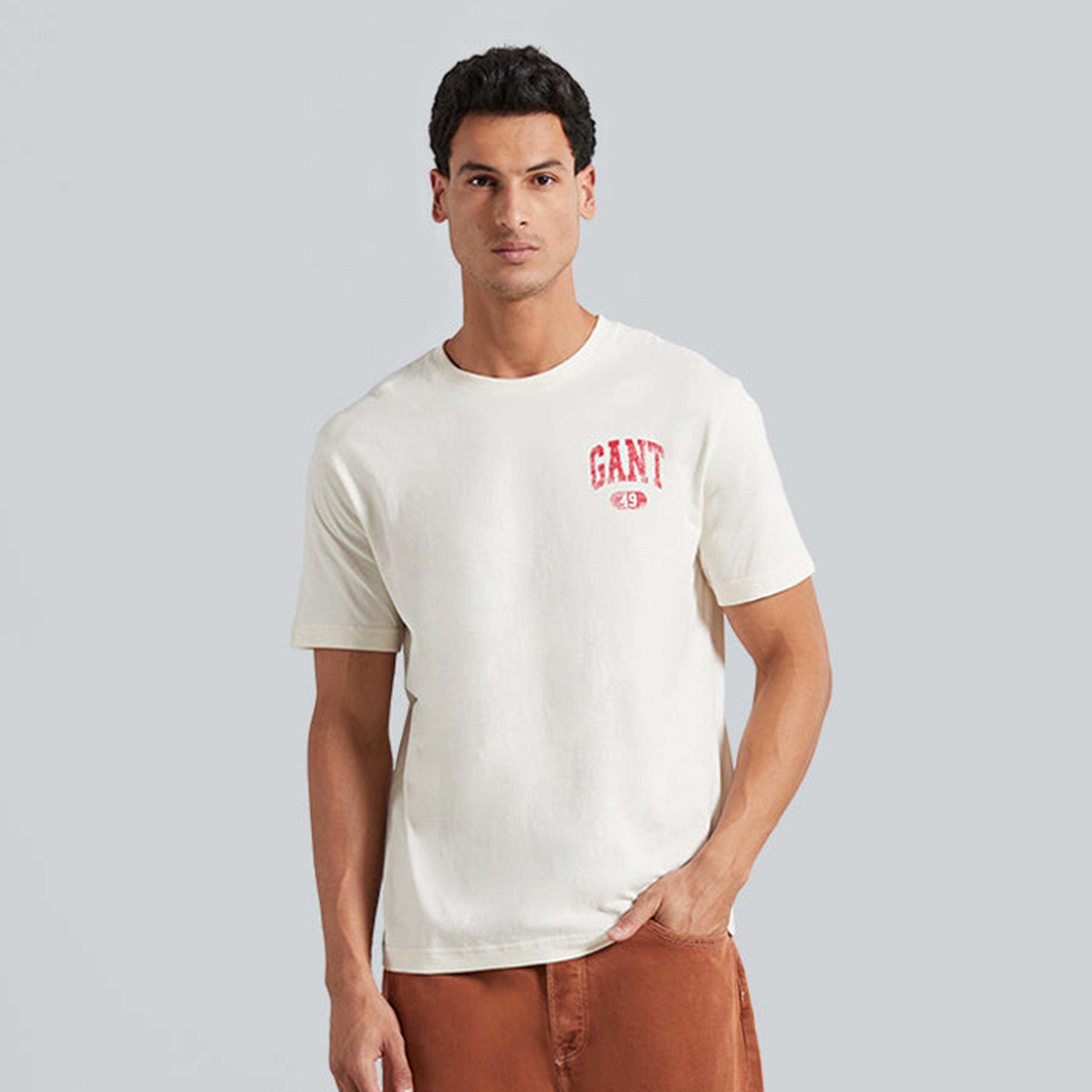 تيشيرت رجالي بياقة دائرية وأكمام قصيرة وطبعة شعار من جانت.-men-clothing-tshirtsandpolos-tshirts-image-1