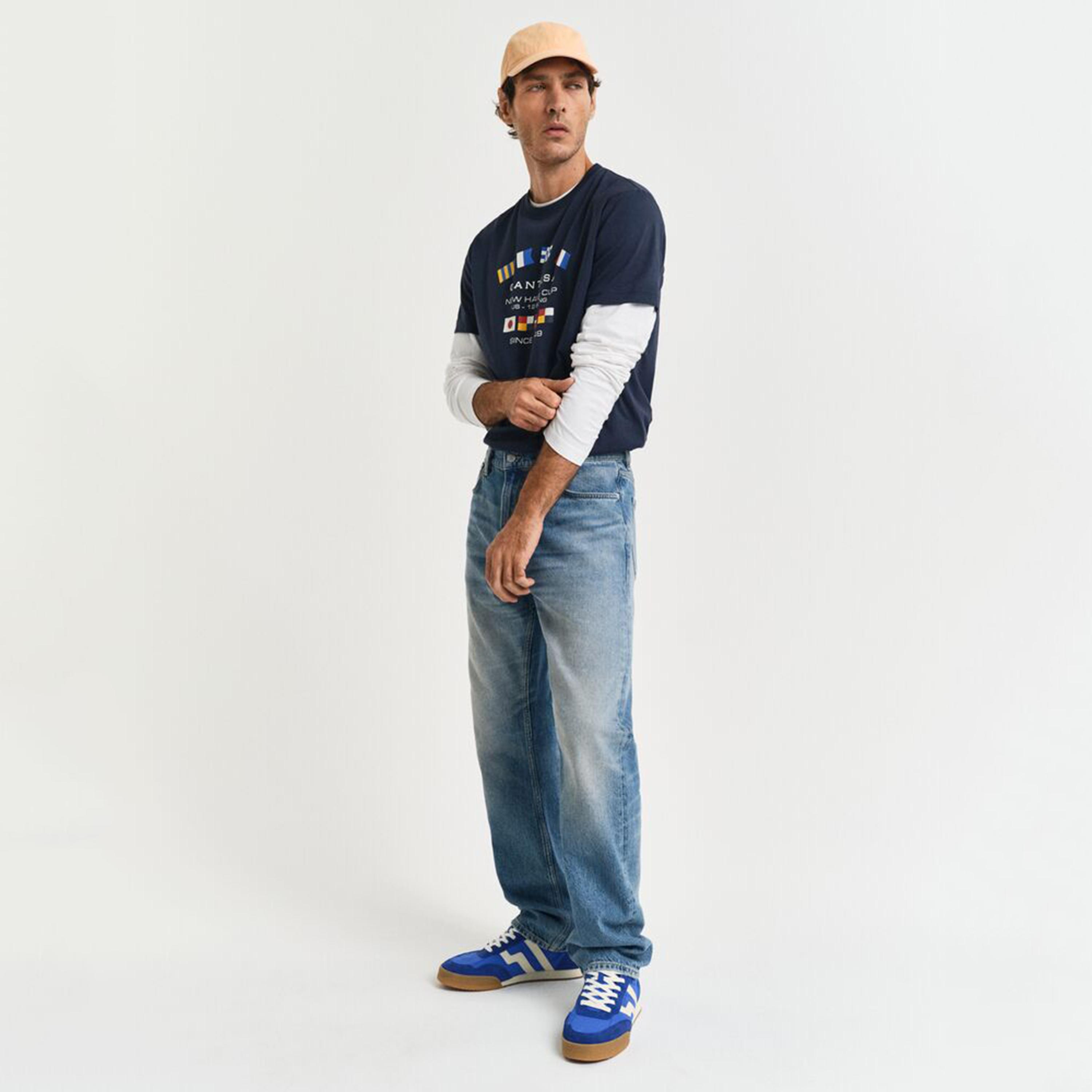 تيشيرت رجالي بياقة دائرية وأكمام قصيرة وطبعة جرافيك من جانت.-men-clothing-tshirtsandpolos-tshirts-image-2