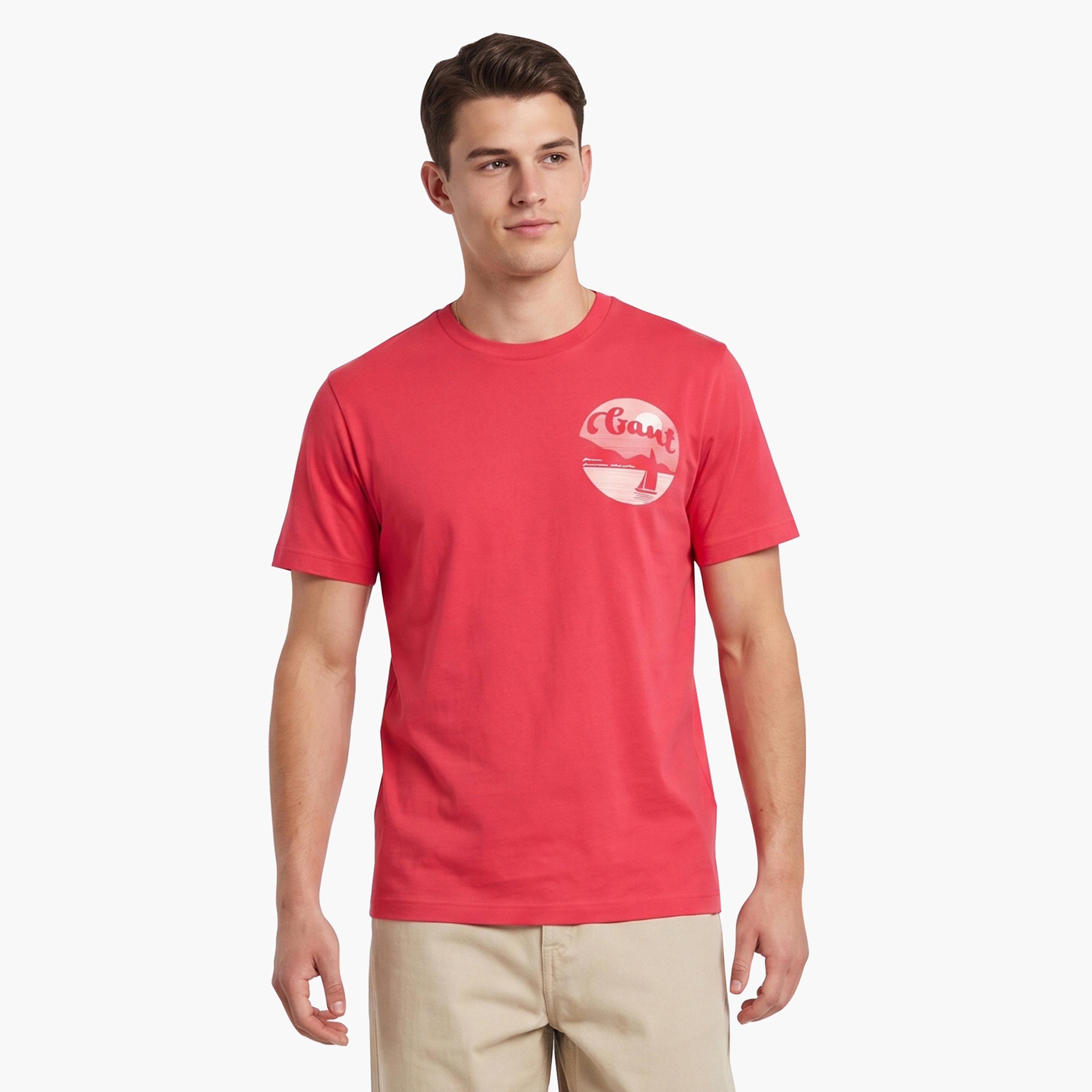 تيشيرت رجالي بياقة دائرية وأكمام قصيرة وطبعة جرافيك من جانت.-men-clothing-tshirtsandpolos-tshirts-image-1