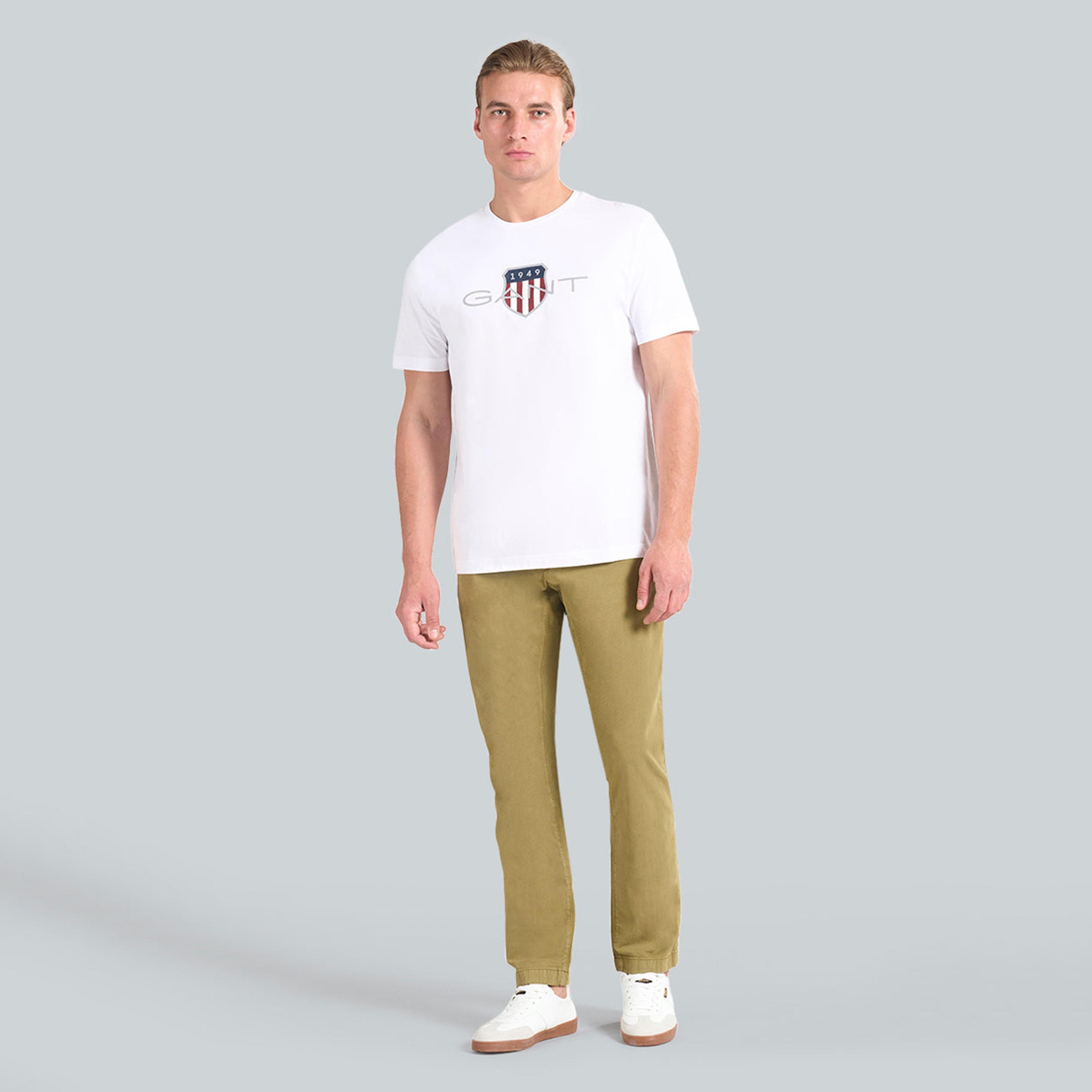 تيشيرت رجالي بياقة دائرية وأكمام قصيرة وطبعة شعار من جانت.-men-clothing-tshirtsandpolos-tshirts-image-2