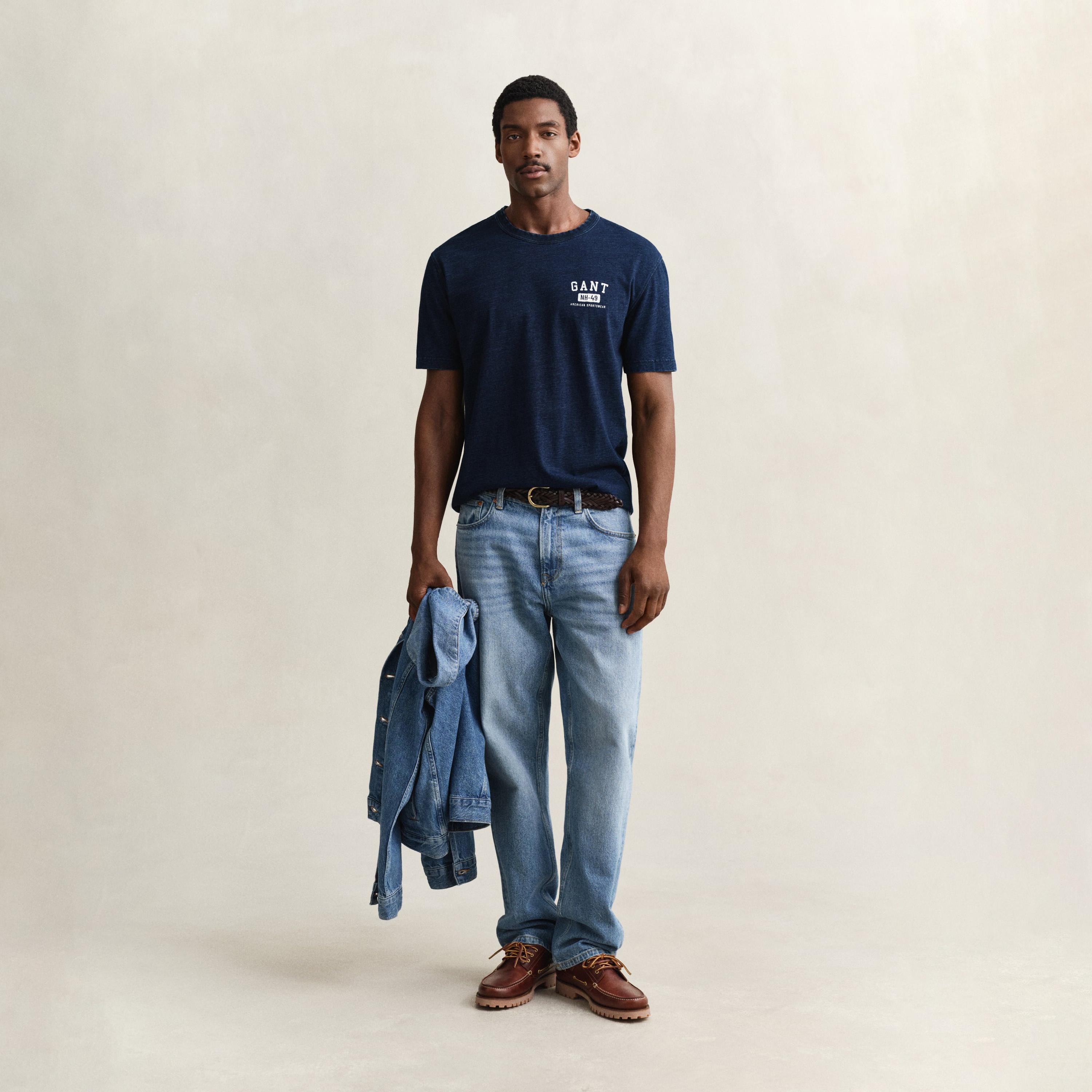Gant Plain Relaxed Fit Short Sleeves Crew Neck Men's T-Shirt-men-clothing-tshirtsandpolos-tshirts-image-2