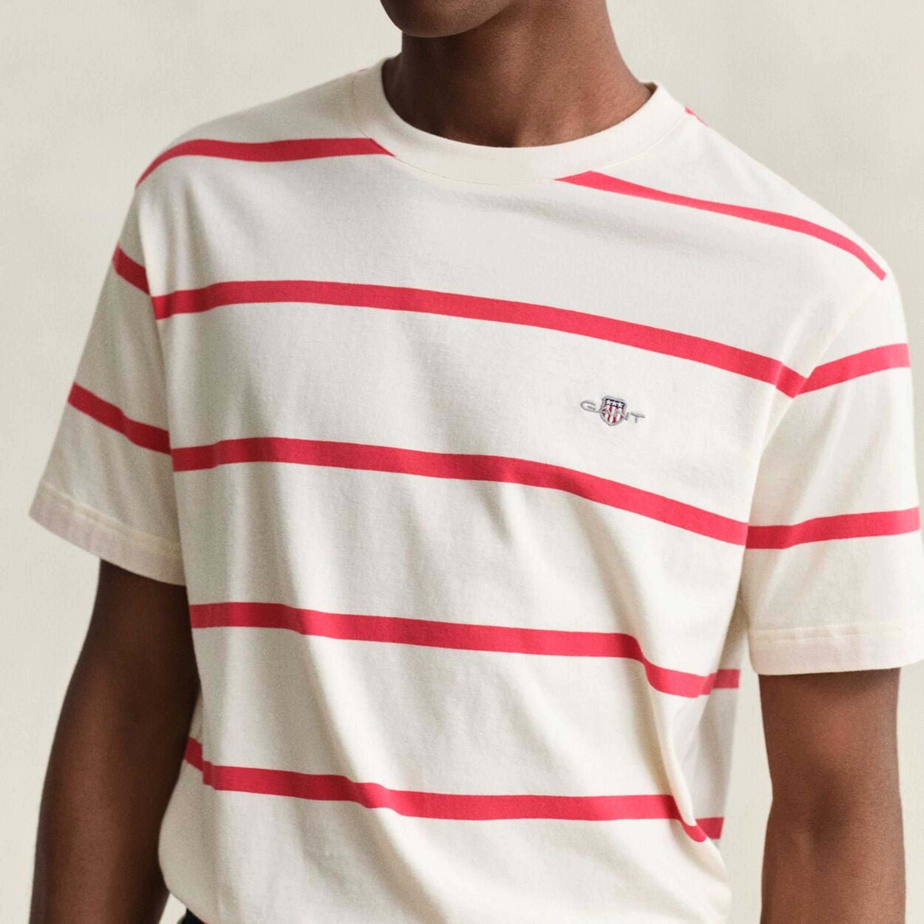 تيشيرت رجالي بياقة دائرية وأكمام قصيرة ومخطط من جانت.-men-clothing-tshirtsandpolos-tshirts-image-3