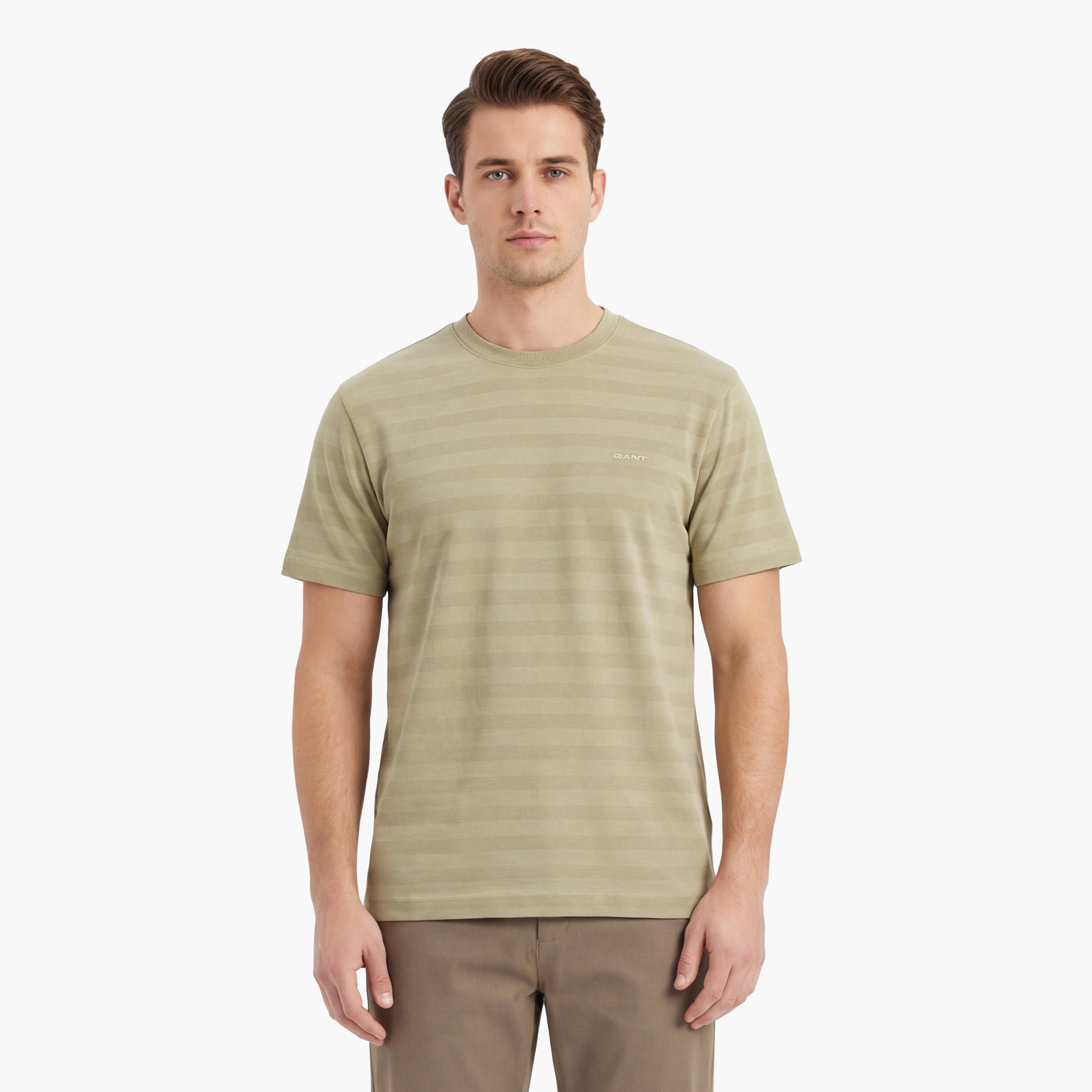تي شيرت رجالي بأكمام قصيرة وياقة "كرو نيك" بتصميم مخطط بارز من جانت-men-clothing-tshirtsandpolos-tshirts-image-7