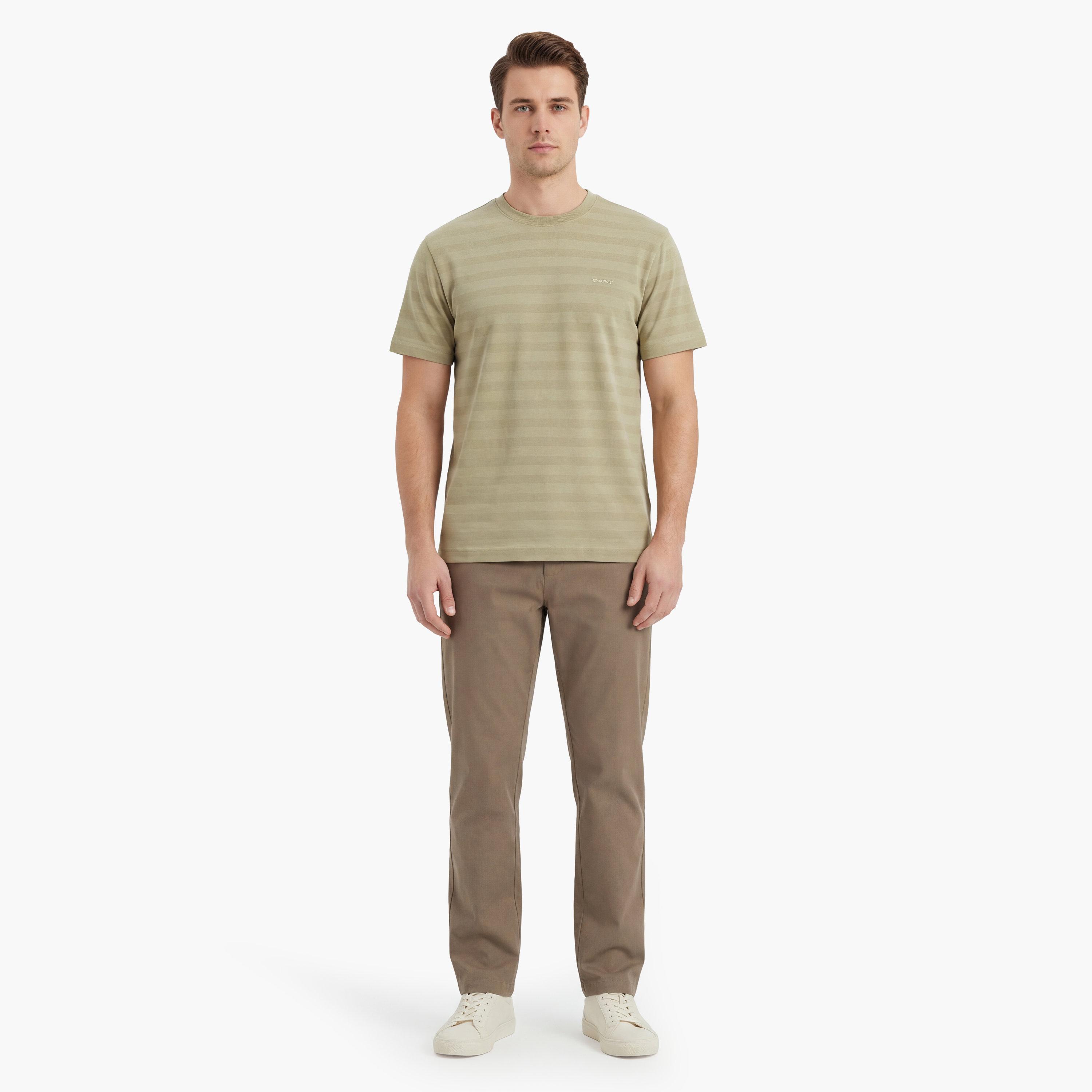 تي شيرت رجالي بأكمام قصيرة وياقة "كرو نيك" بتصميم مخطط بارز من جانت-men-clothing-tshirtsandpolos-tshirts-image-8