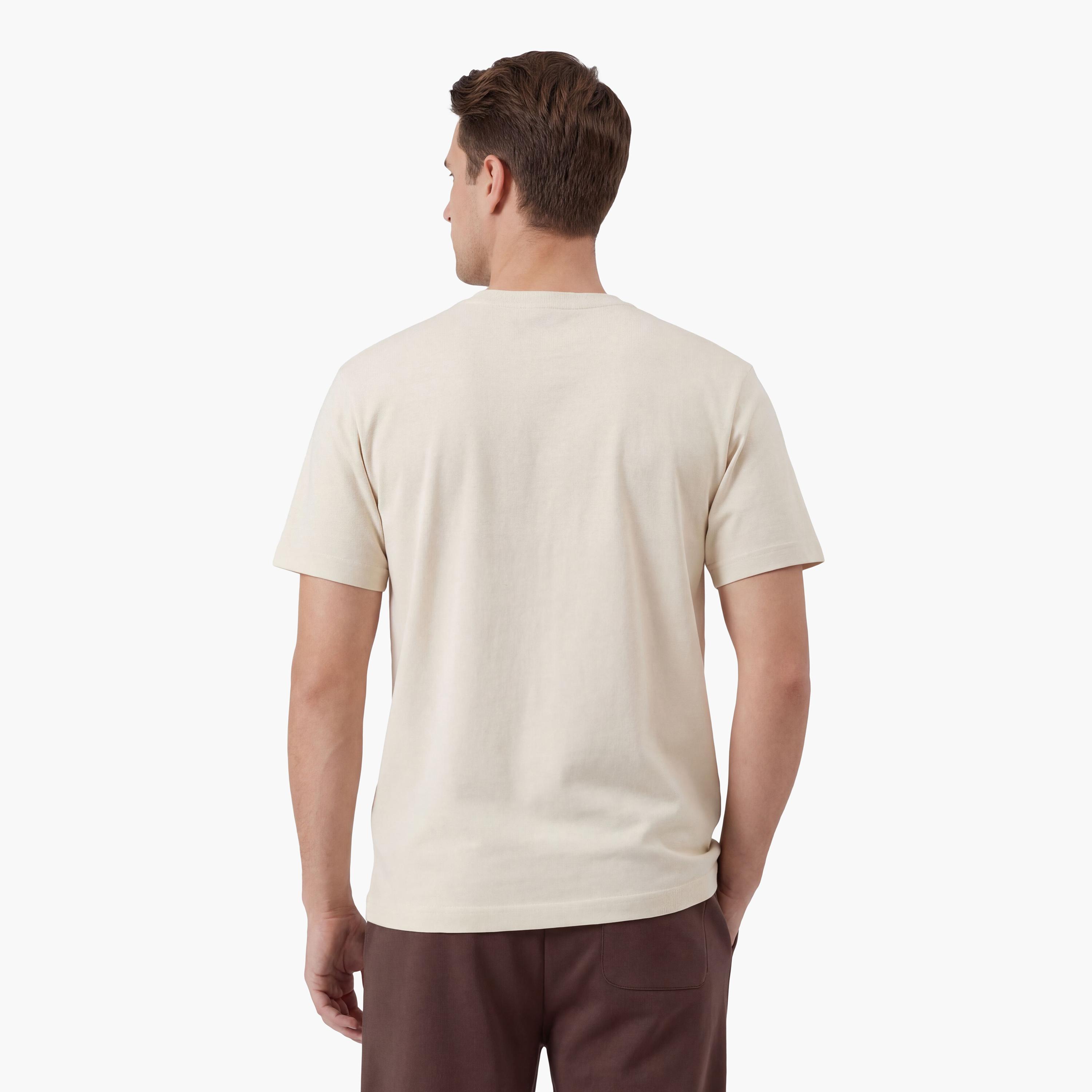تي شيرت رجالي بأكمام قصيرة وياقة "كرو نيك" بتصميم مخطط بارز من جانت-men-clothing-tshirtsandpolos-tshirts-image-4