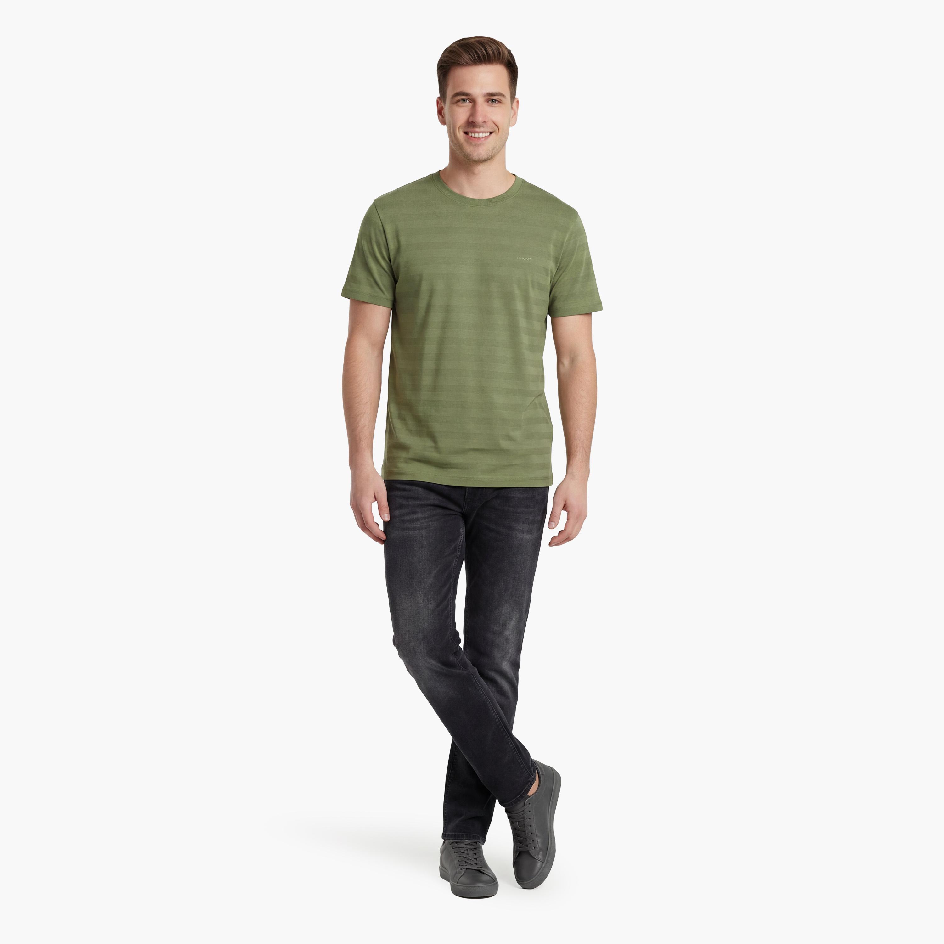 تي شيرت رجالي بأكمام قصيرة وياقة "كرو نيك" بتصميم مخطط بارز من جانت-men-clothing-tshirtsandpolos-tshirts-image-14