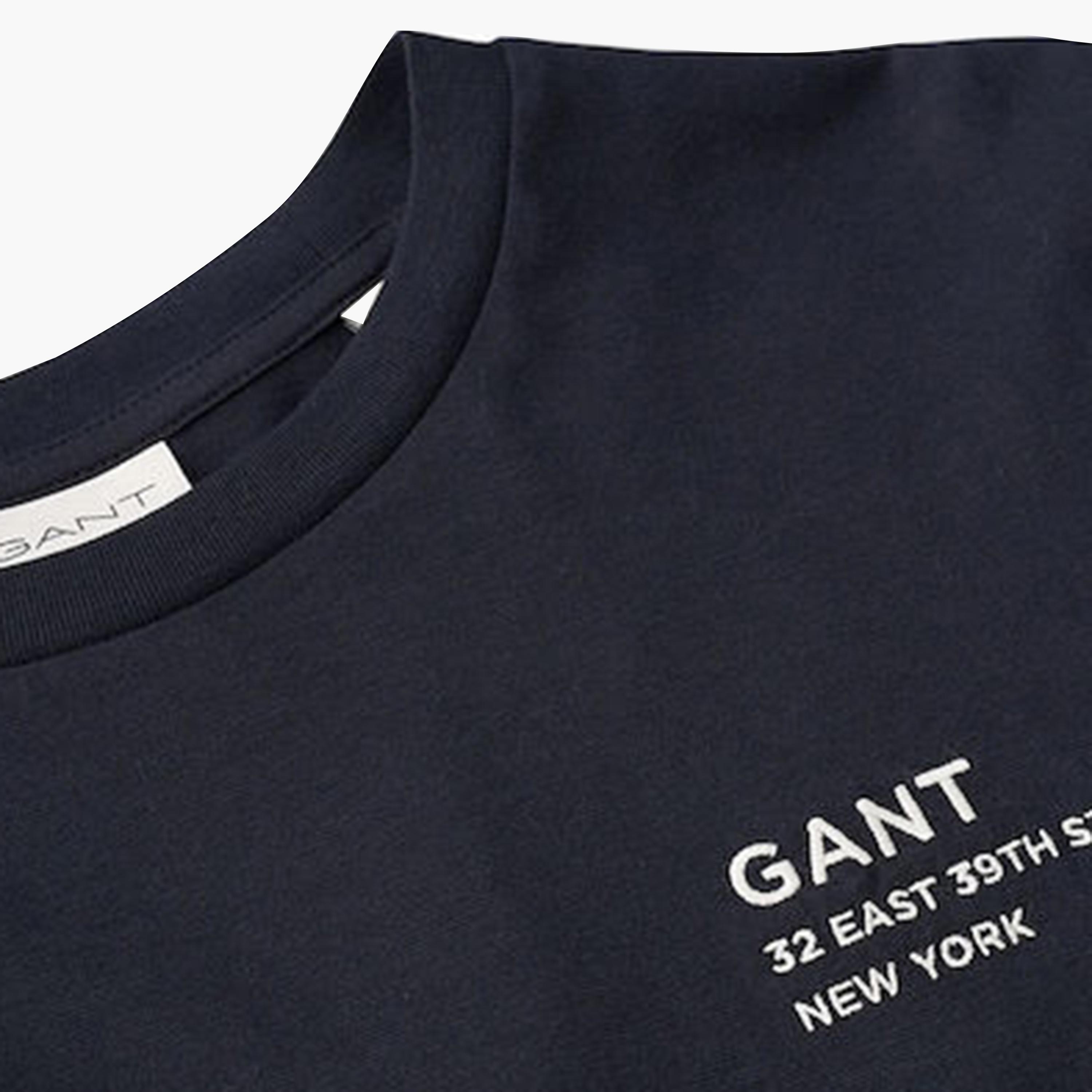 تيشرت رجالي بطبعة صغيرة بياقة مستديرة وأكمام قصيرة من غانت-men-clothing-tshirtsandpolos-tshirts-image-8