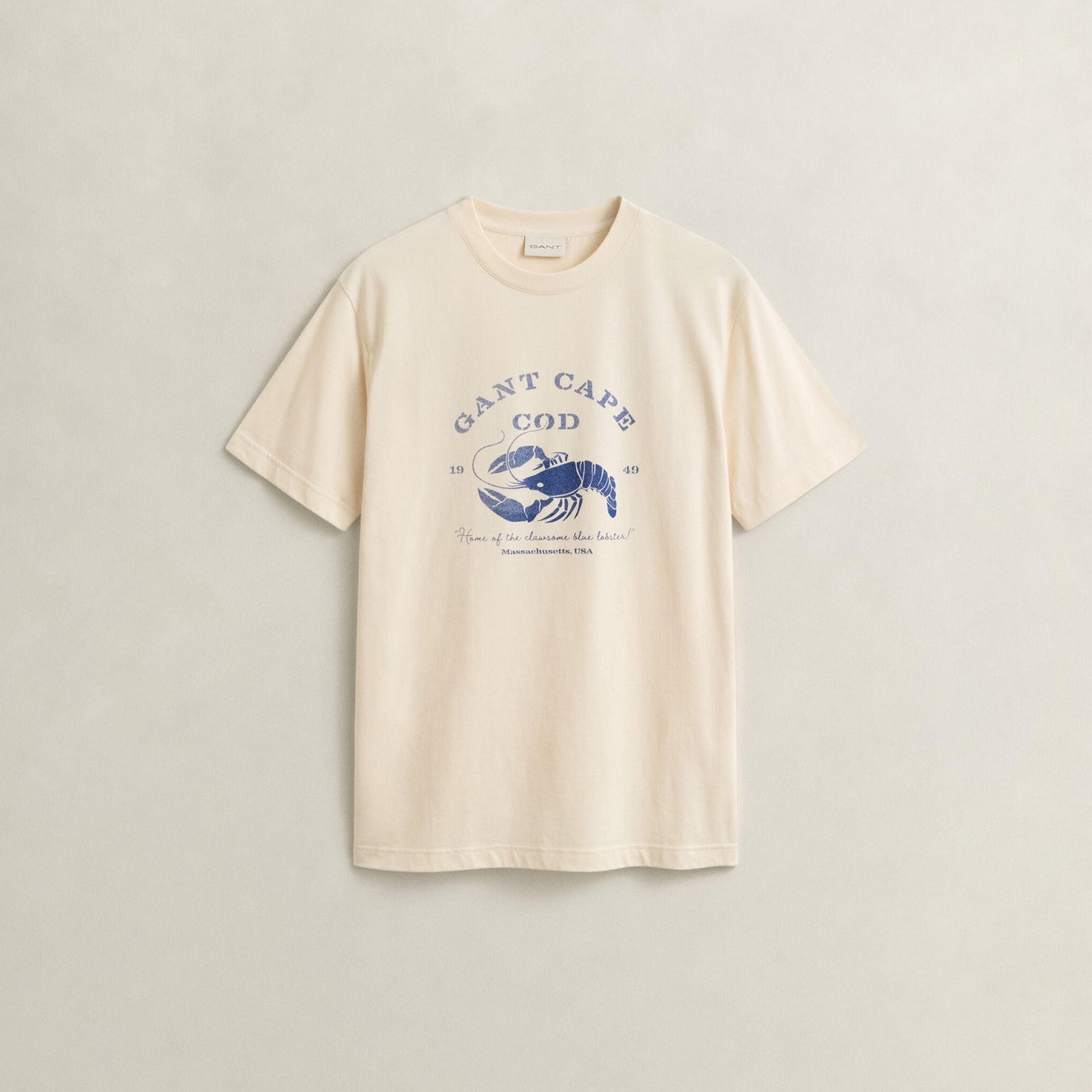 تيشرت رجالي بطبعة غرافيك بياقة مستديرة وأكمام قصيرة من غانت-men-clothing-tshirtsandpolos-tshirts-image-5