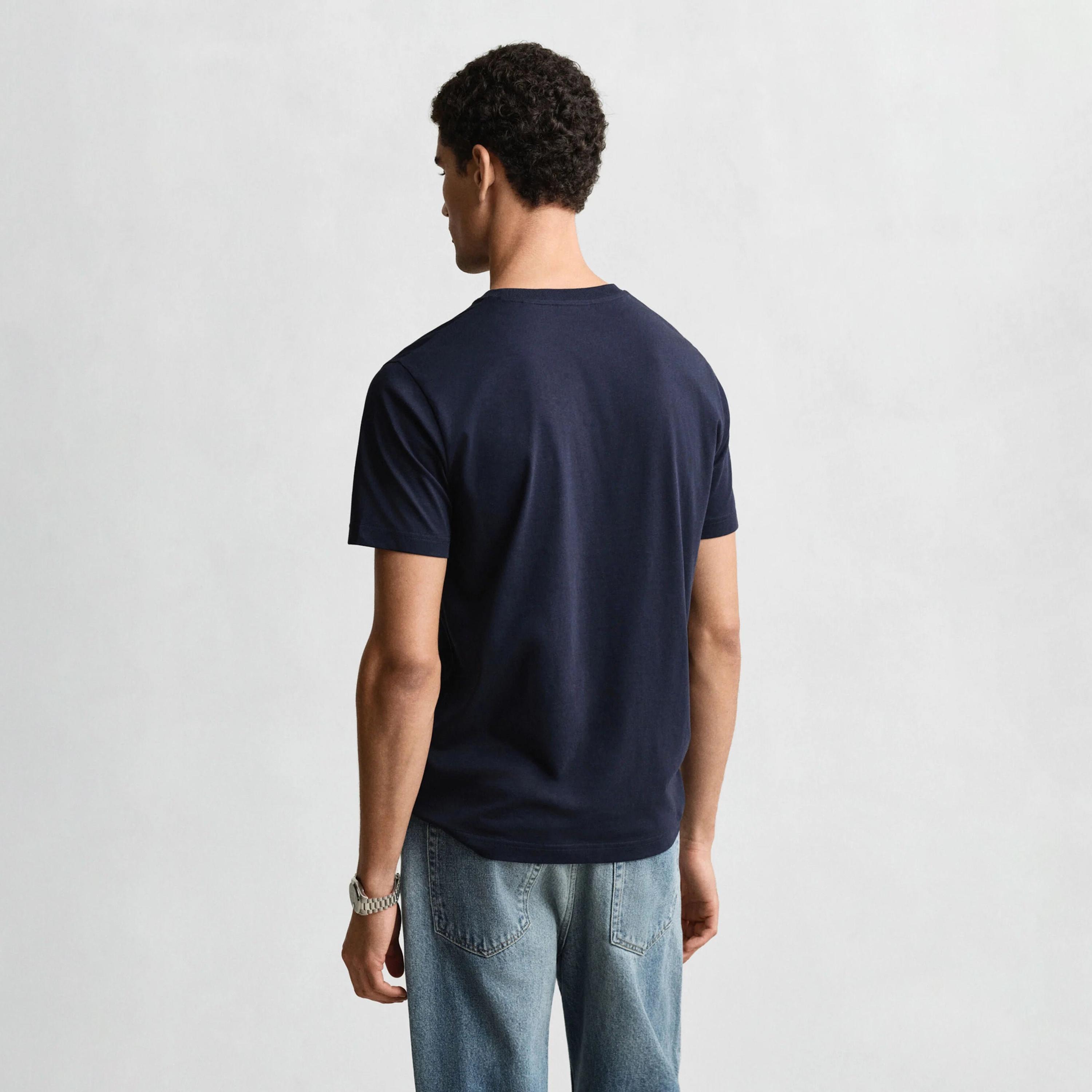 تيشيرت رجالي بياقة دائرية وأكمام قصيرة وطبعة جرافيك من جانت.-men-clothing-tshirtsandpolos-tshirts-image-20