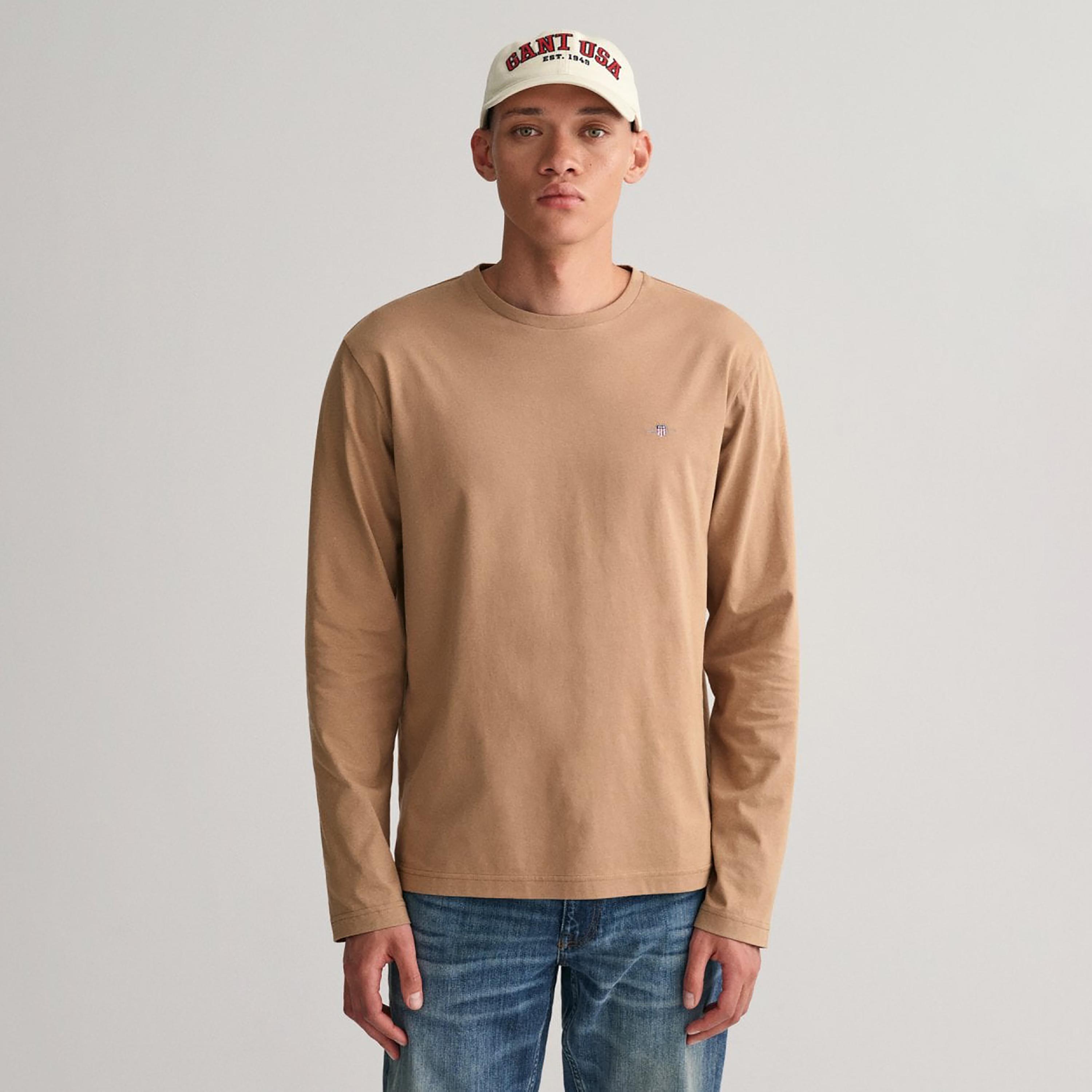 تي-شيرت جانت لوجو التفاصيل بأكمام طويلة وياقة دائرية -men-clothing-tshirtsandpolos-tshirts-image-1