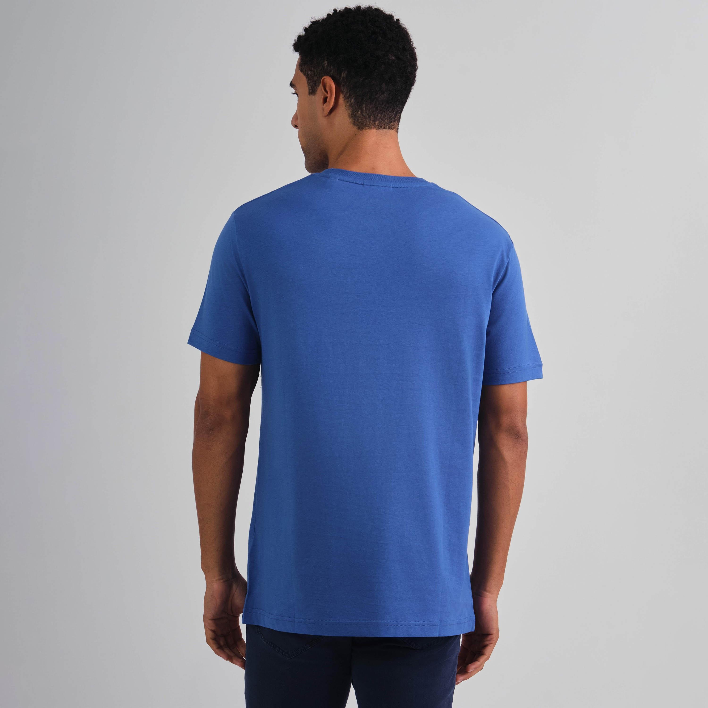 تي شيرت رجالي بأكمام قصيرة وياقة مستديرة وطبعة شعار Gant Shield-men-clothing-tshirtsandpolos-tshirts-image-7