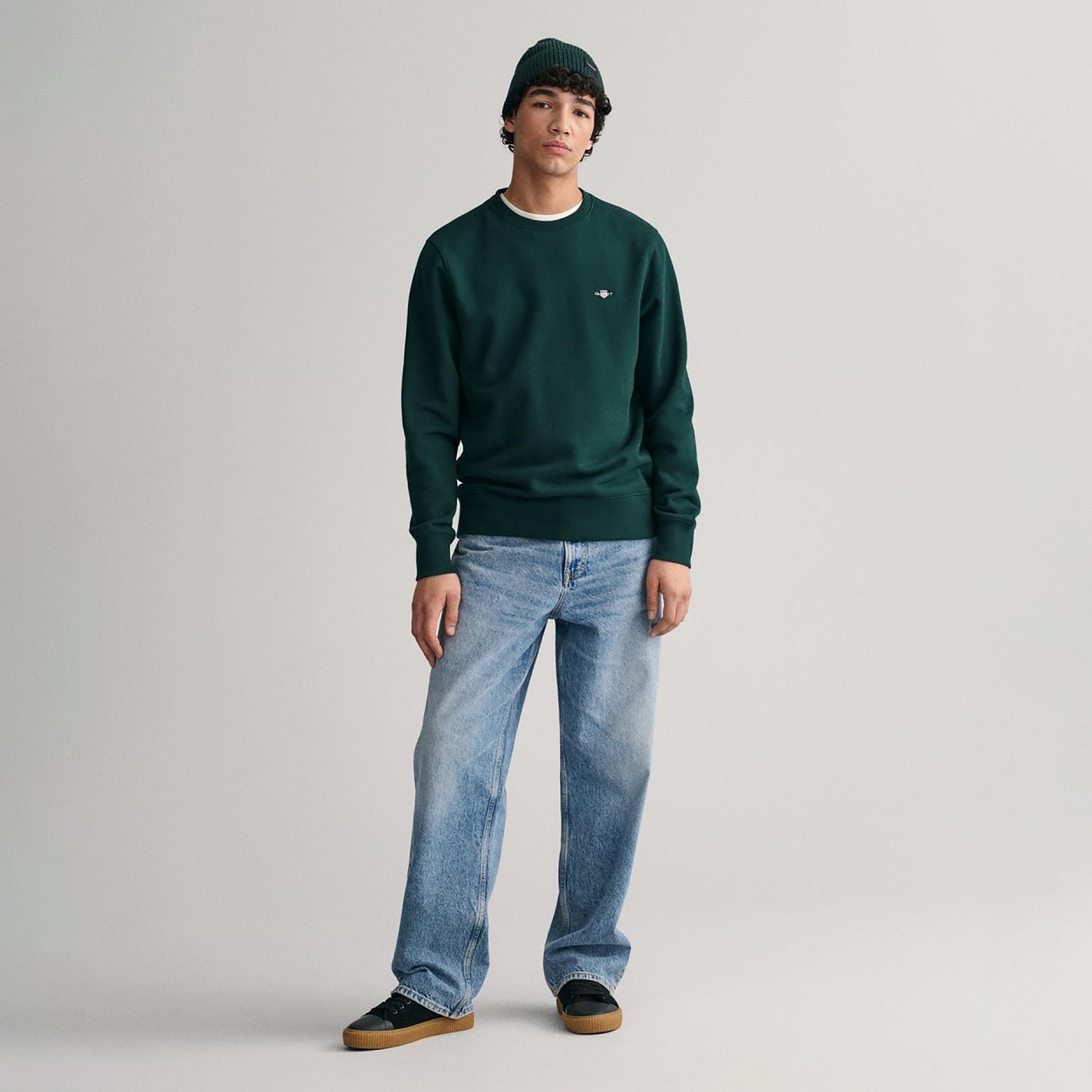 Gant Logo Detail Crew Neck Sweatshirt-men-winterwear-hoodiesandsweatshirts-image-2
