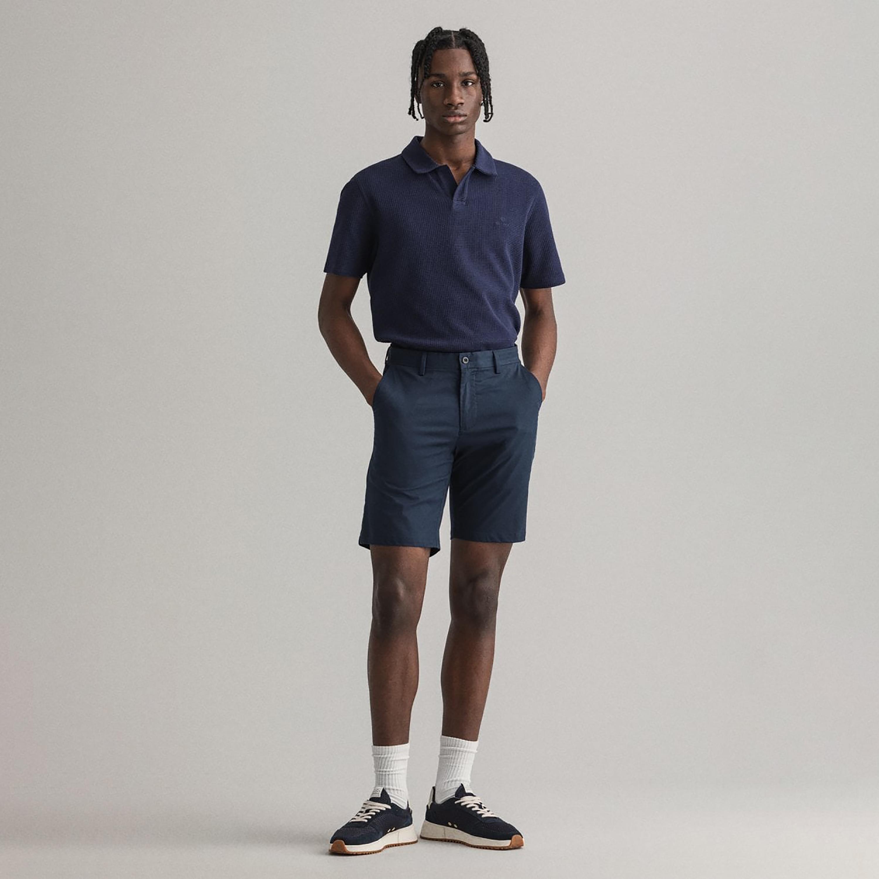 Gant Logo Detail Mid-Rise Buttoned Shorts-men-clothing-bottoms-shorts-image-2