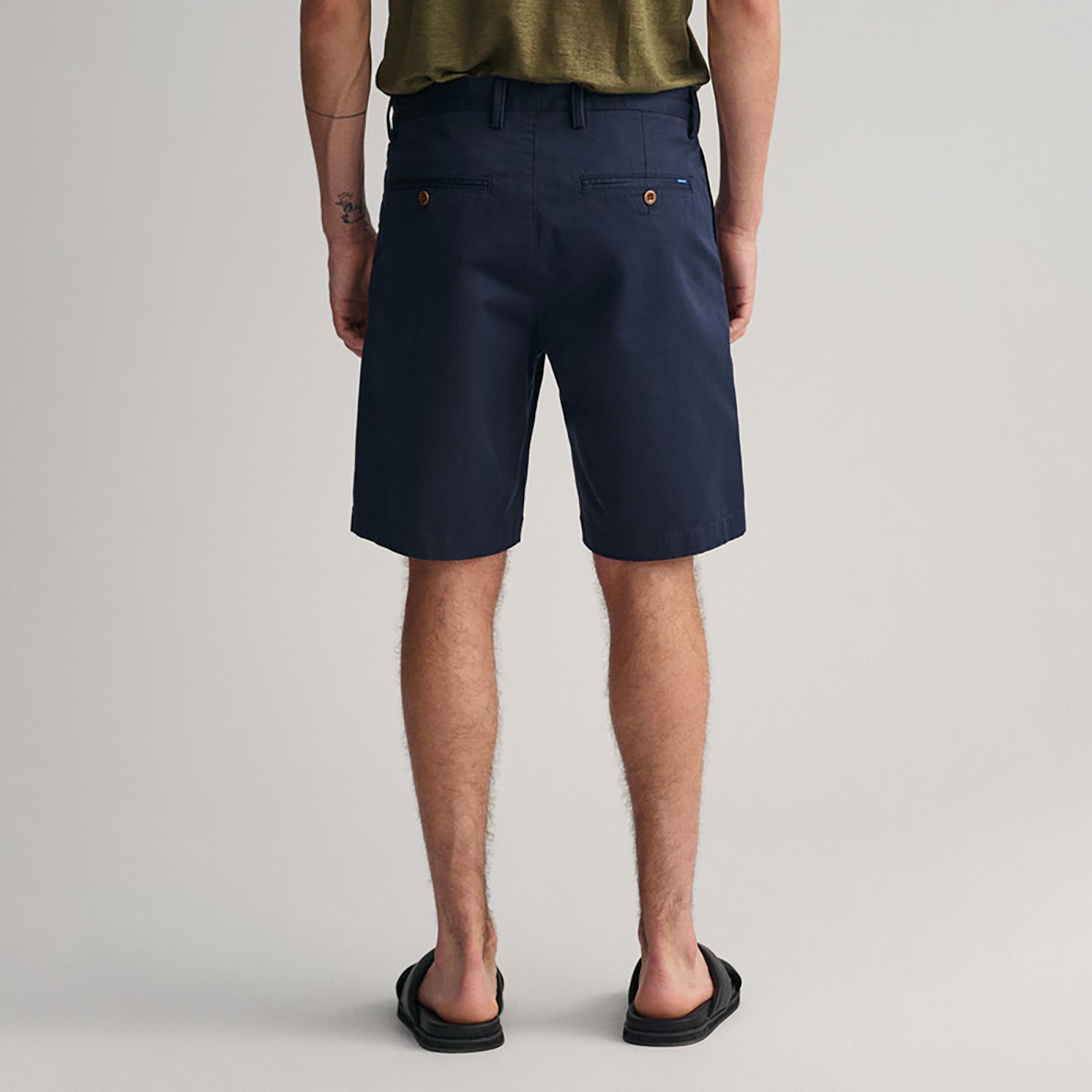 Gant Logo Detail Mid-Rise Buttoned Shorts-men-clothing-bottoms-shorts-image-3