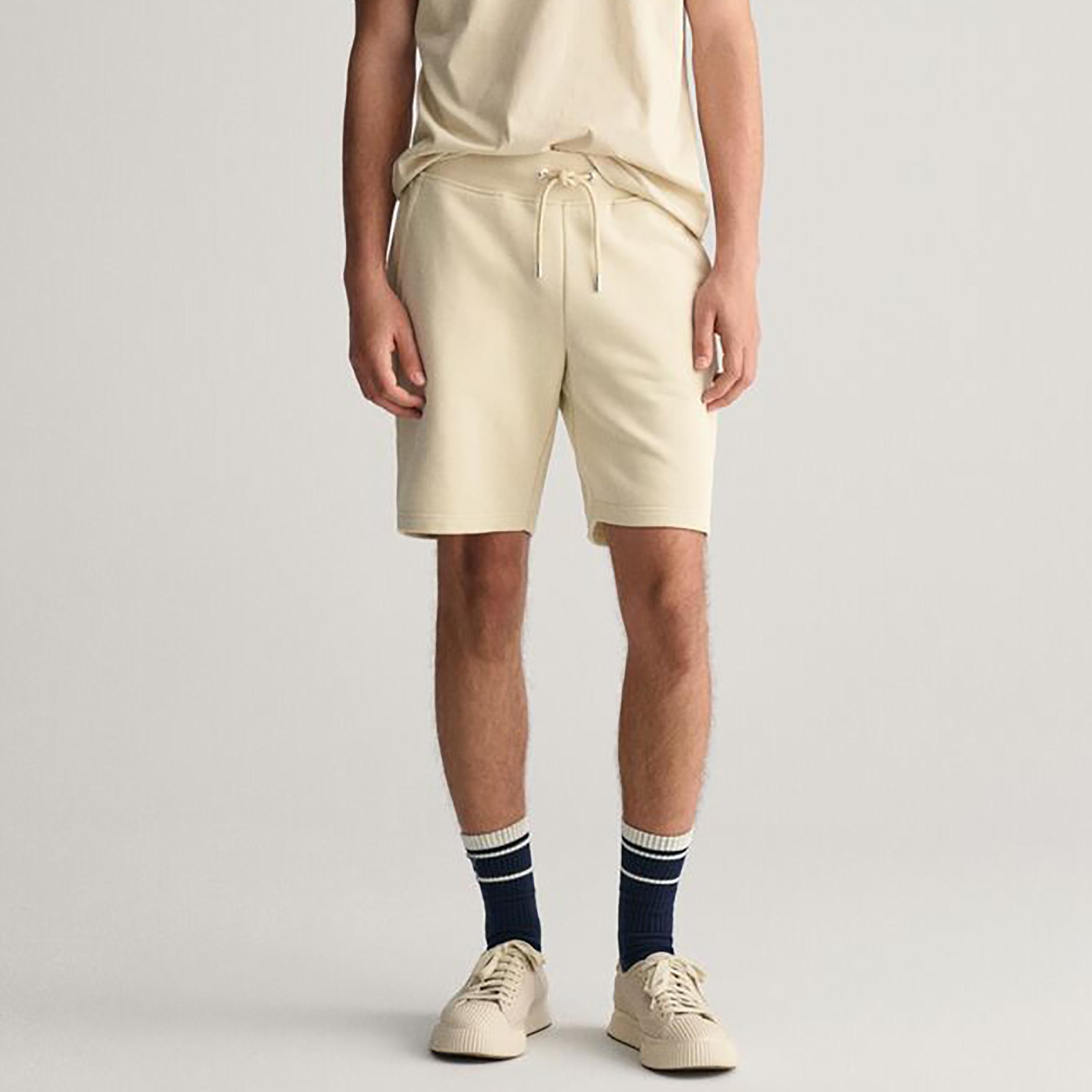 شعار جانت شيلد إغلاق زر متوسط الارتفاع شورتات رجالية-men-clothing-bottoms-shorts-image-1