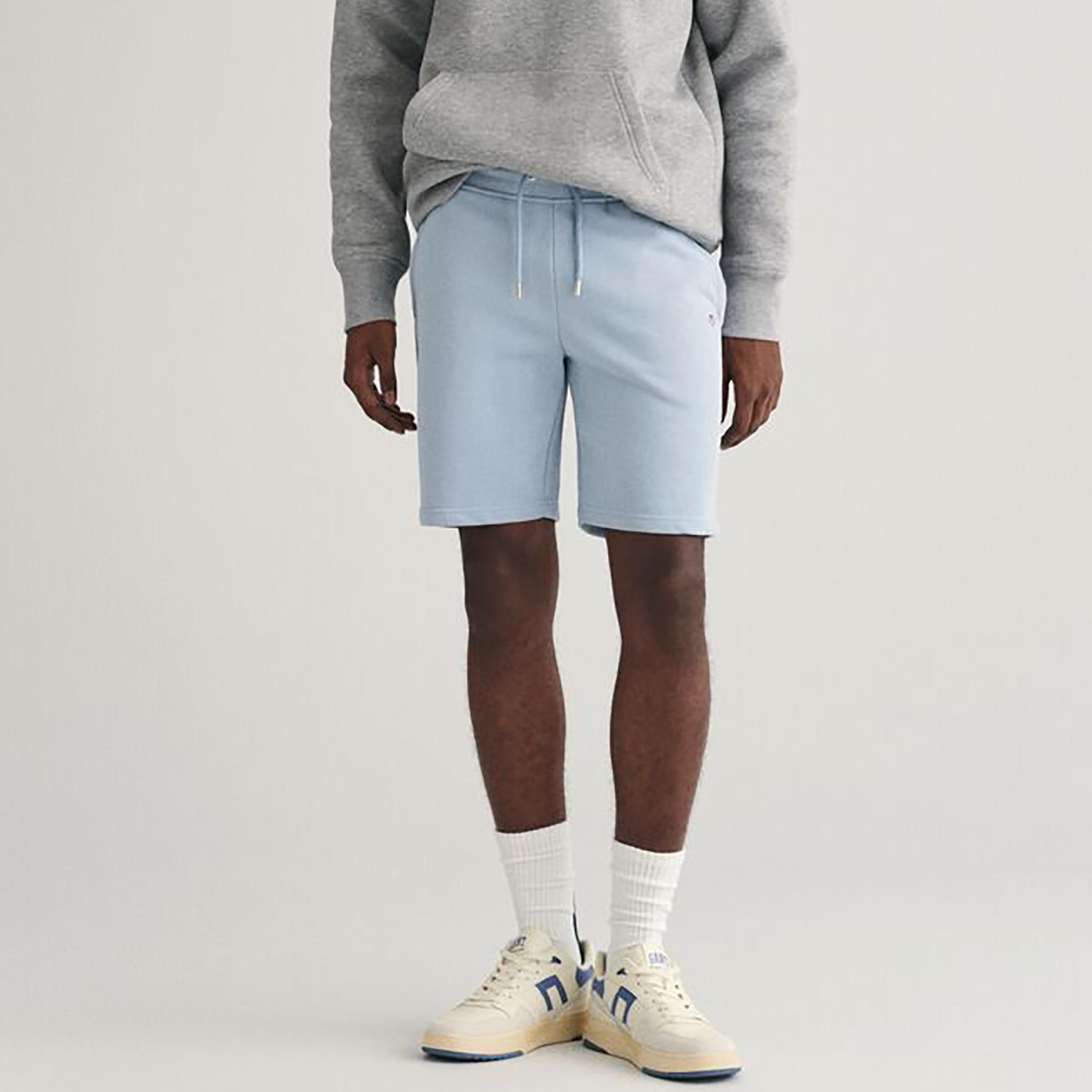 شعار جانت شيلد إغلاق زر متوسط الارتفاع شورتات رجالية-men-clothing-bottoms-shorts-image-8