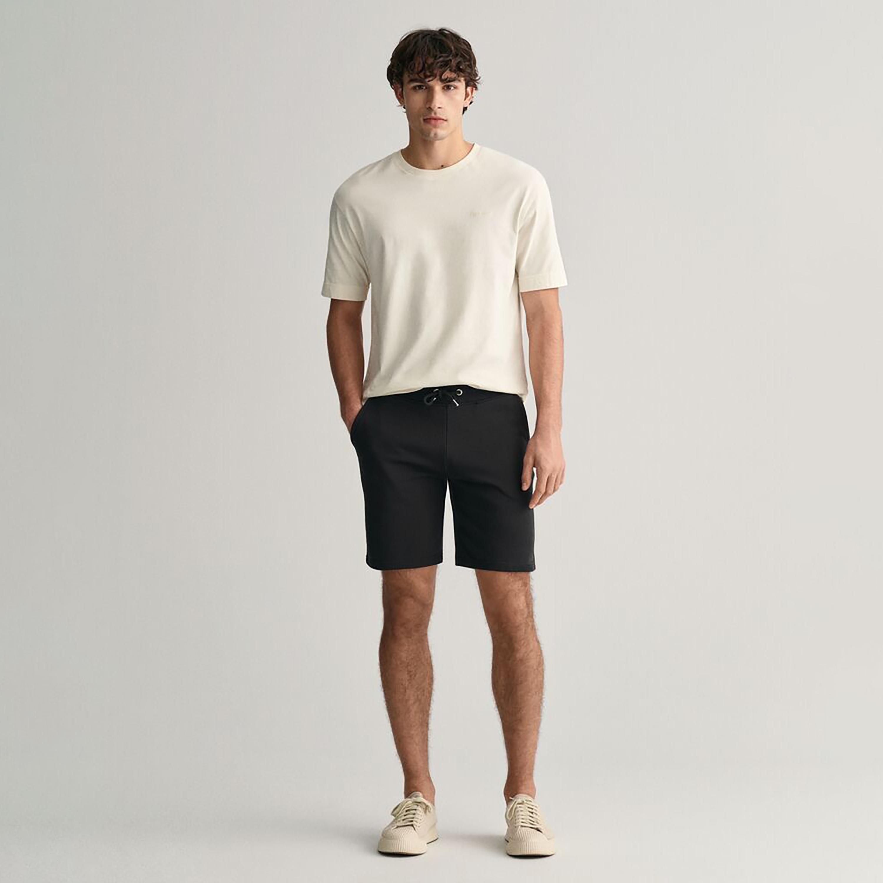 Gant Plain Mid-Rise Drawstring Men's Sweat Shorts-men-clothing-bottoms-shorts-image-2