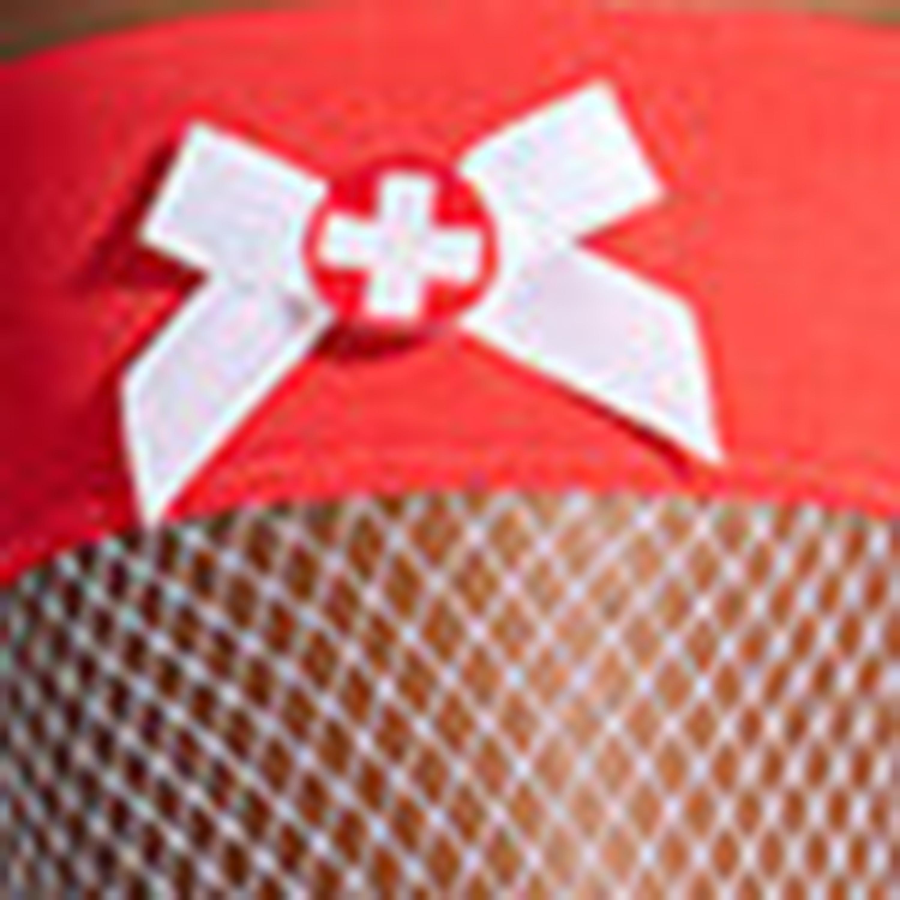 جوارب نسائية شبكية مع فيونكة "نيرس بو" - أبيض من آن سمرز-women-socksandstockings-image-4