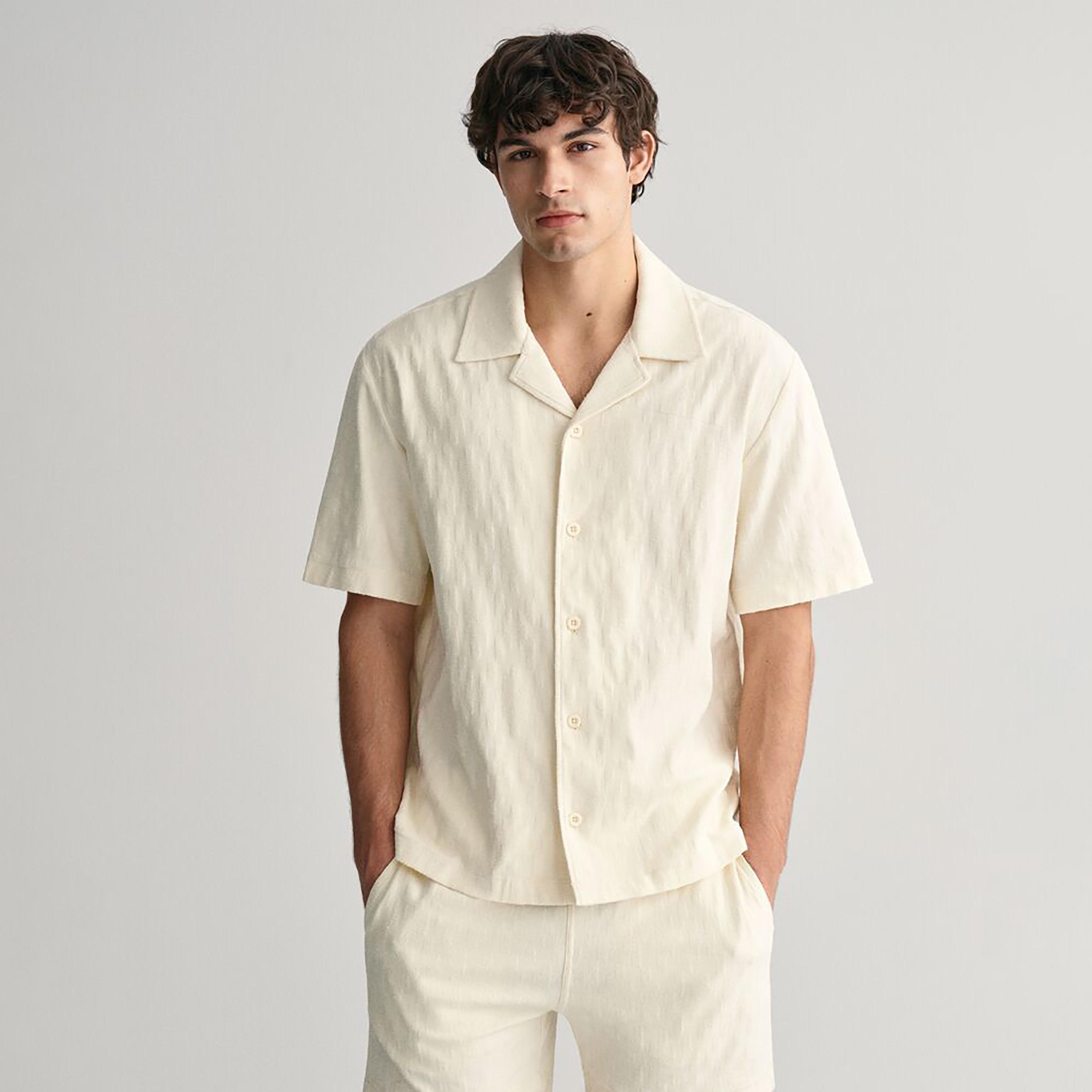 Gant Regular Fit Textured Resort Collar Short Sleeves Men's Shirt-men-clothing-shirts-image-1