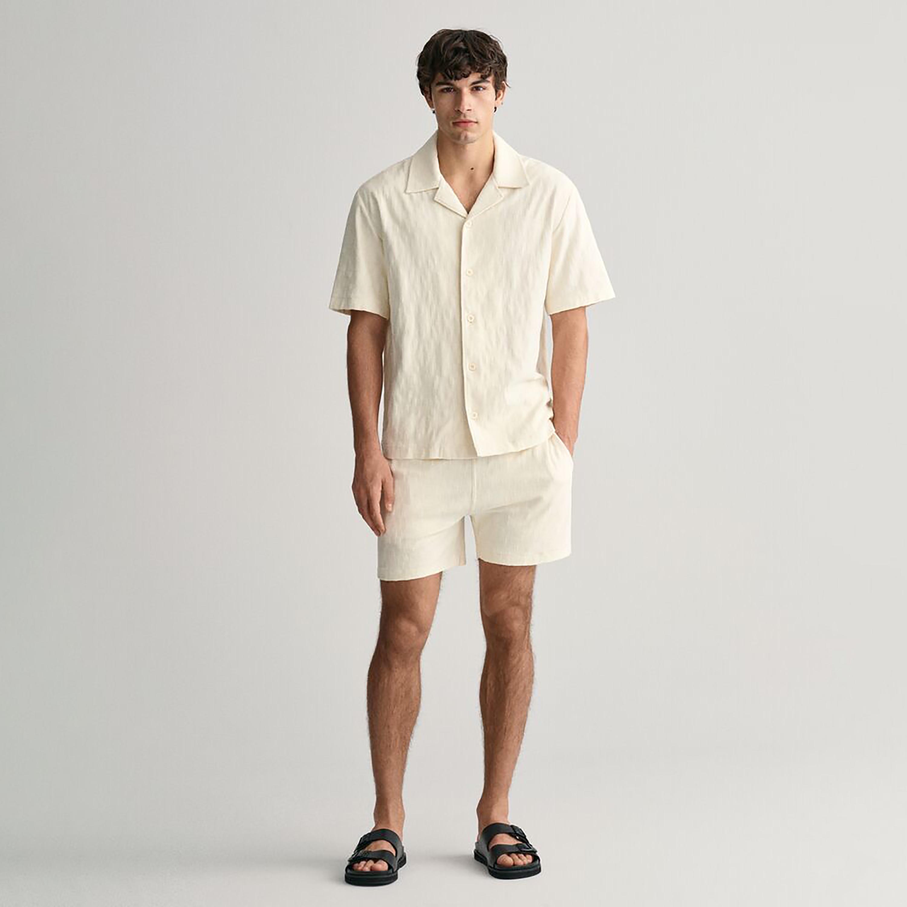 Gant Regular Fit Textured Resort Collar Short Sleeves Men's Shirt-men-clothing-shirts-image-2