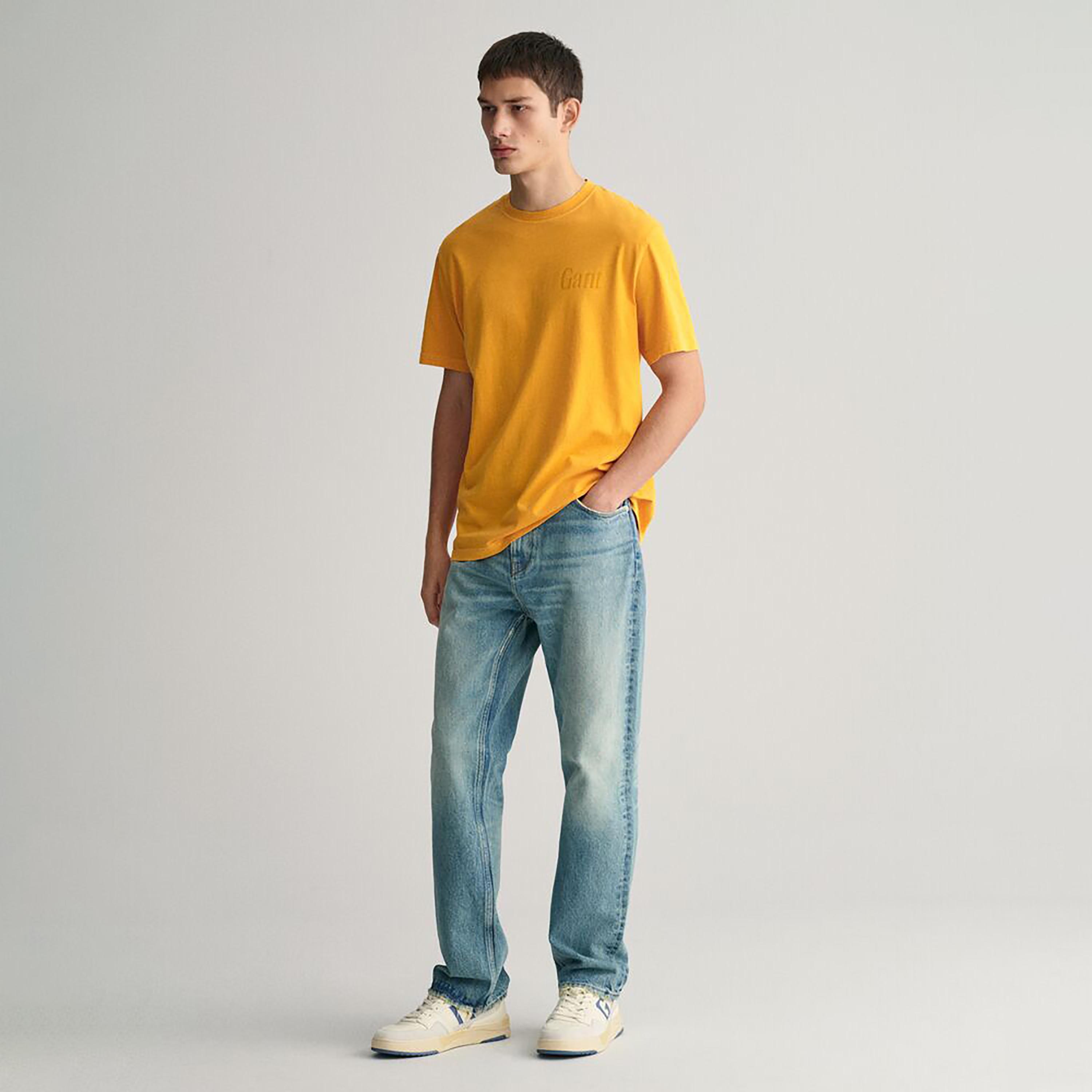 تيشيرت رجالي بياقة دائرية وأكمام قصيرة وطبعة جرافيك من جانت.-men-clothing-tshirtsandpolos-tshirts-image-6
