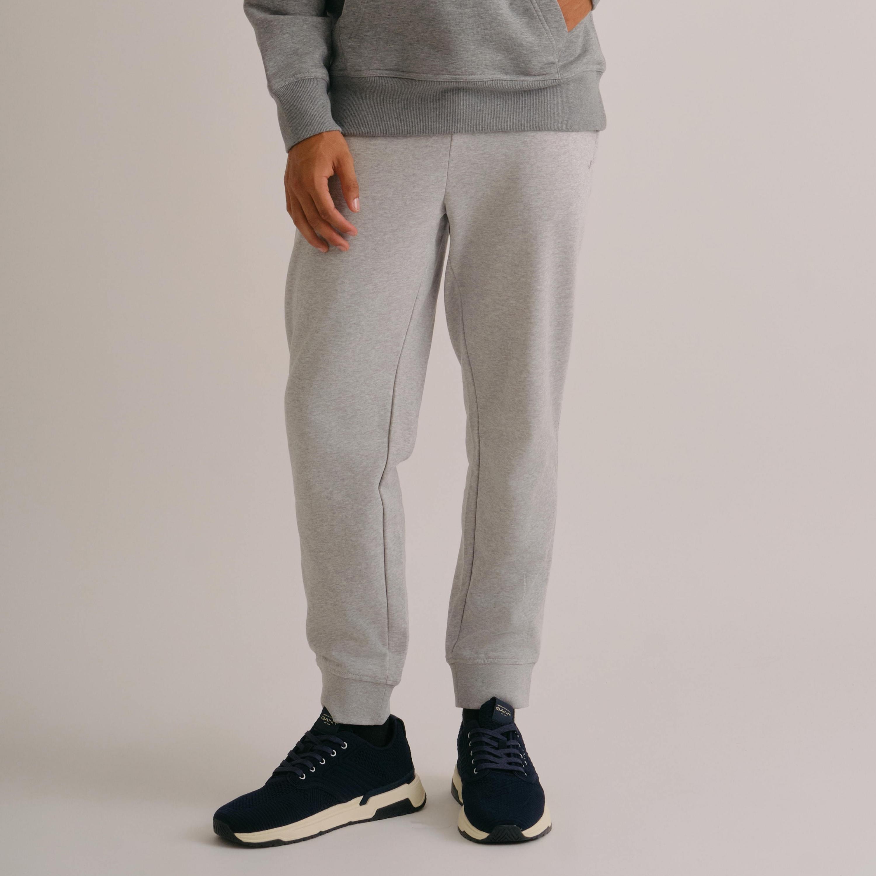 بنطال رياضي (جوغر) رجالي سادة بخصر متوسط الارتفاع ورباط قابل للتعديل من غانت-men-clothing-bottoms-joggers-image-1