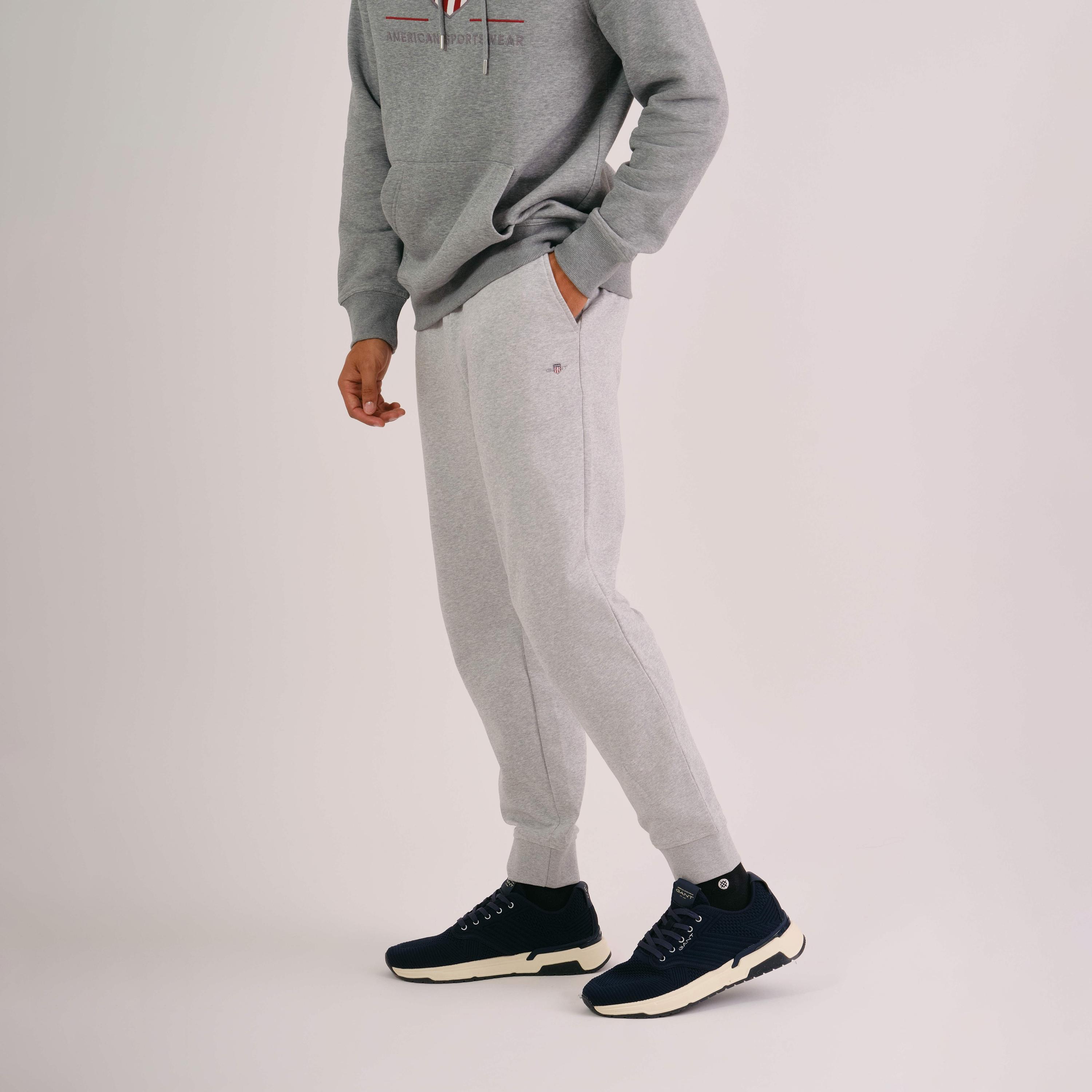 بنطال رياضي (جوغر) رجالي سادة بخصر متوسط الارتفاع ورباط قابل للتعديل من غانت-men-clothing-bottoms-joggers-image-5