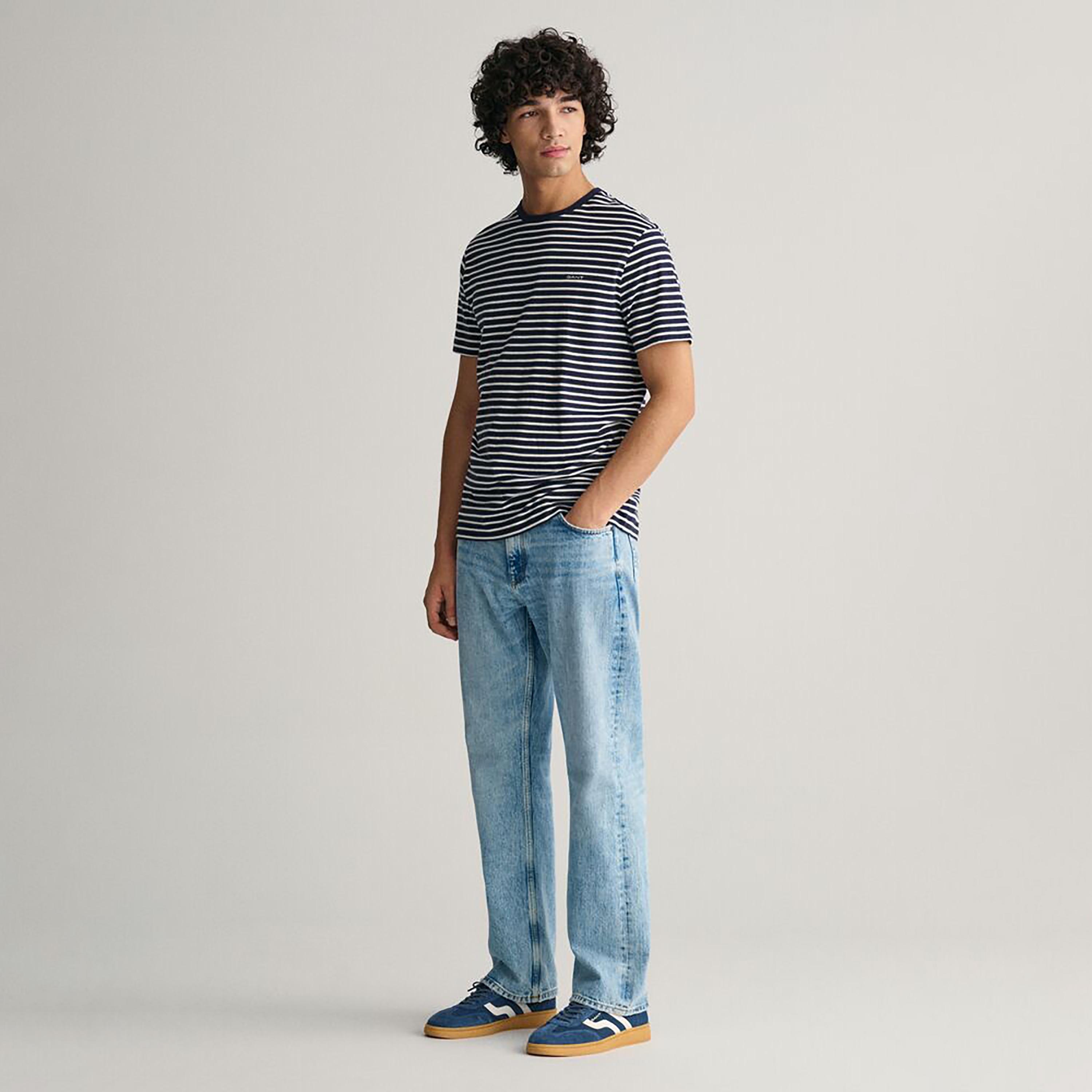 تي شيرت مخطط بأكمام قصيرة ورقبة دائرية من غانت-men-clothing-tshirtsandpolos-tshirts-image-10