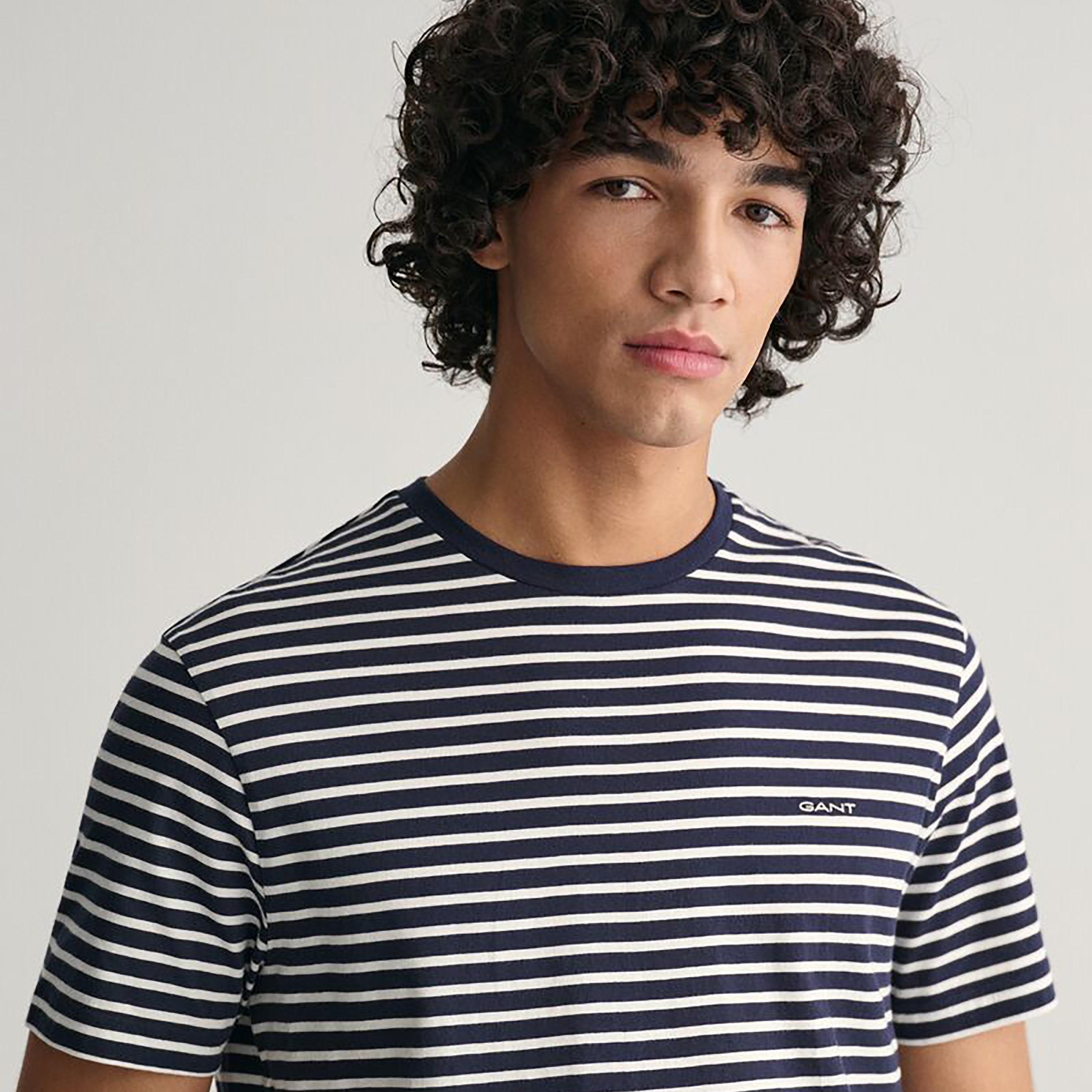 تي شيرت مخطط بأكمام قصيرة ورقبة دائرية من غانت-men-clothing-tshirtsandpolos-tshirts-image-11