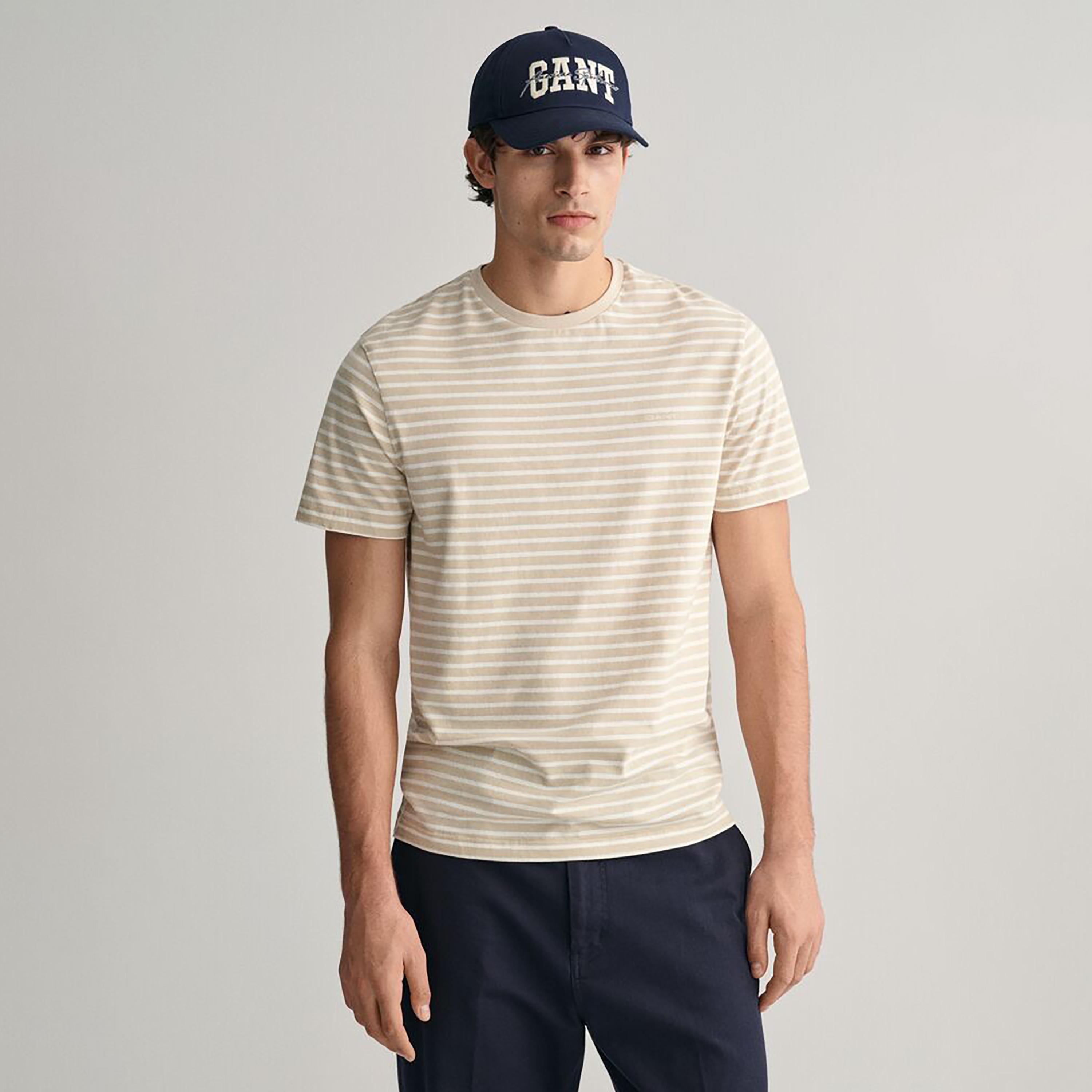تي شيرت مخطط بأكمام قصيرة ورقبة دائرية من غانت-men-clothing-tshirtsandpolos-tshirts-image-1