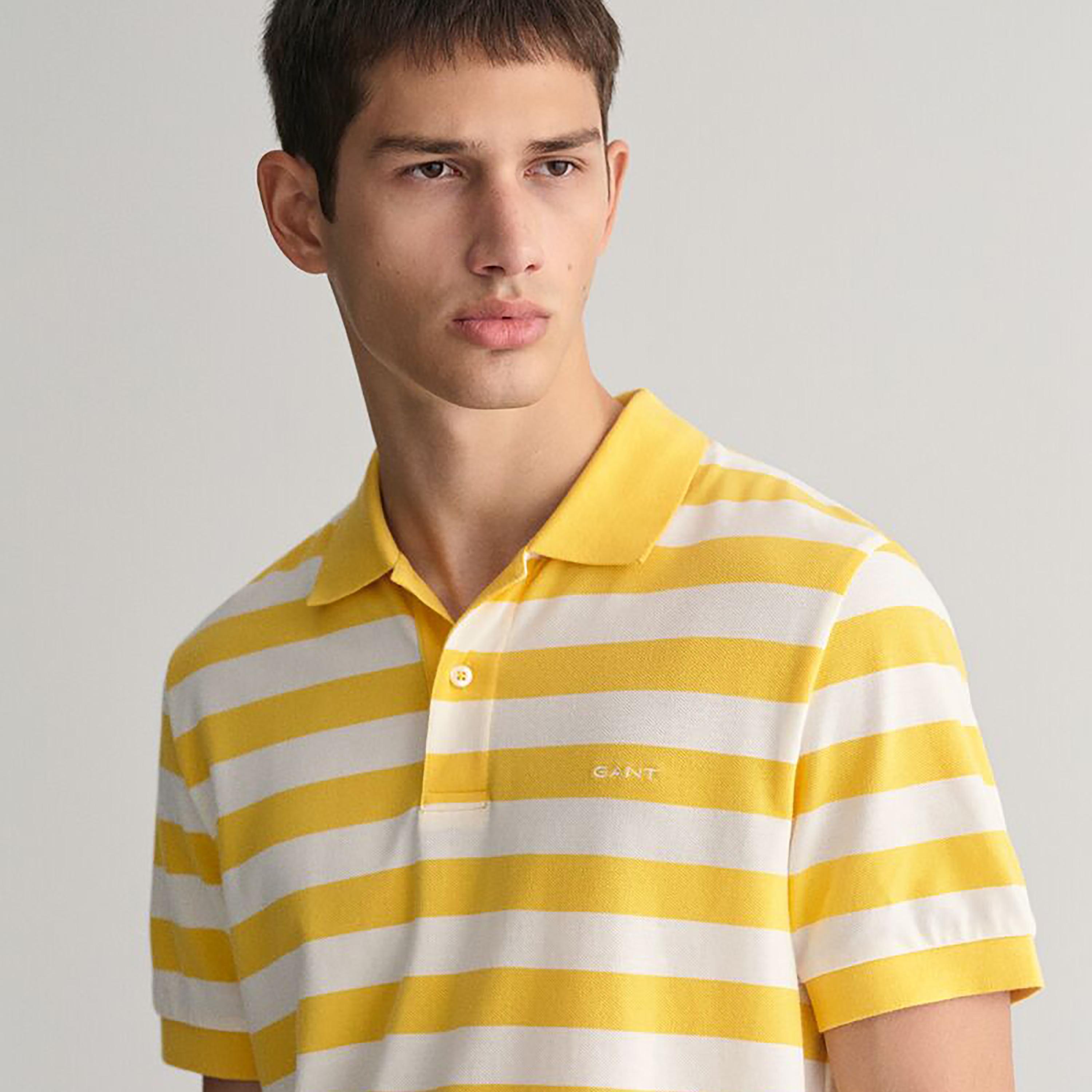 تي شيرت بولو بأكمام قصيرة وياقة مخططة واسعة من غانت-men-clothing-tshirtsandpolos-polos-image-19