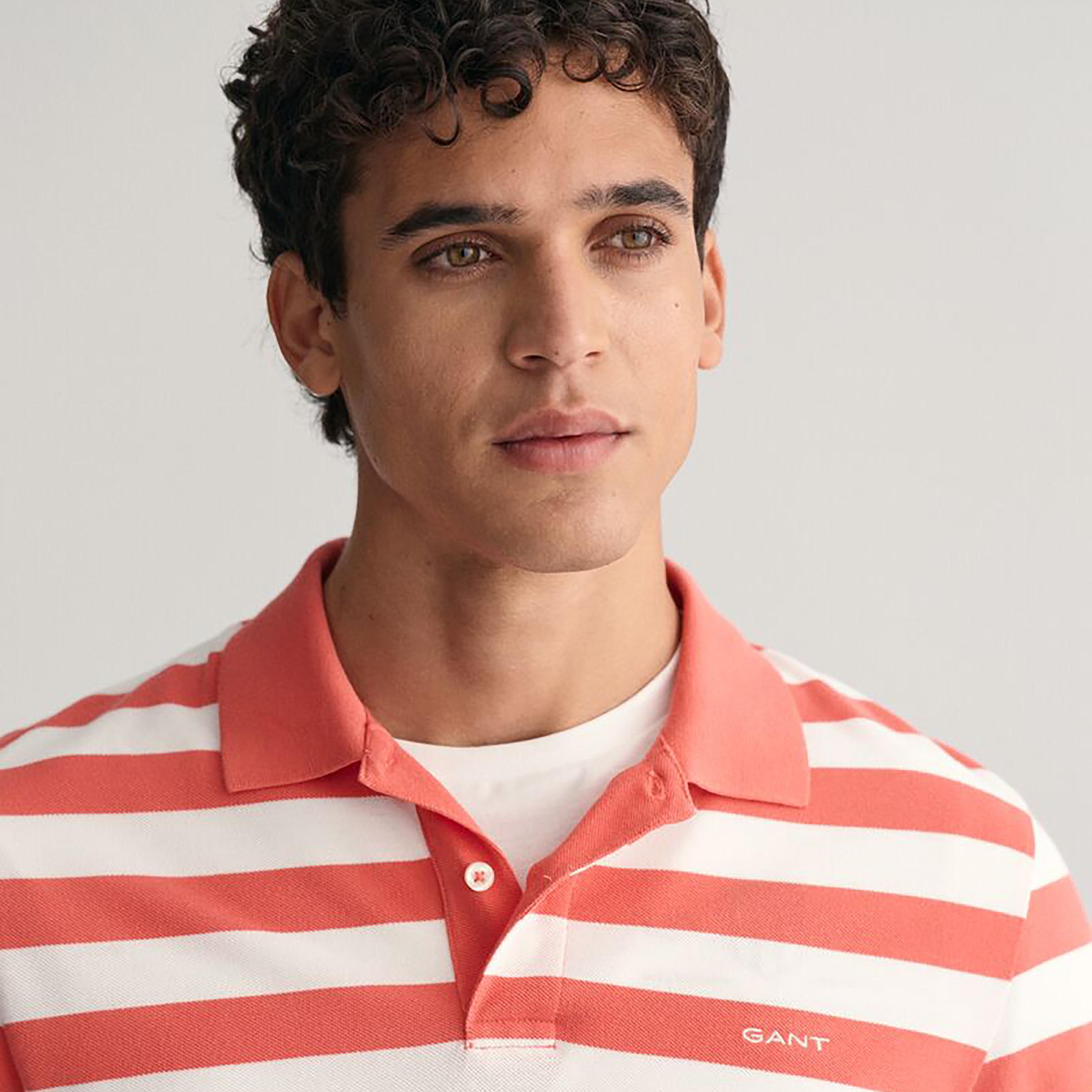 تي شيرت بولو بأكمام قصيرة وياقة مخططة واسعة من غانت-men-clothing-tshirtsandpolos-polos-image-15